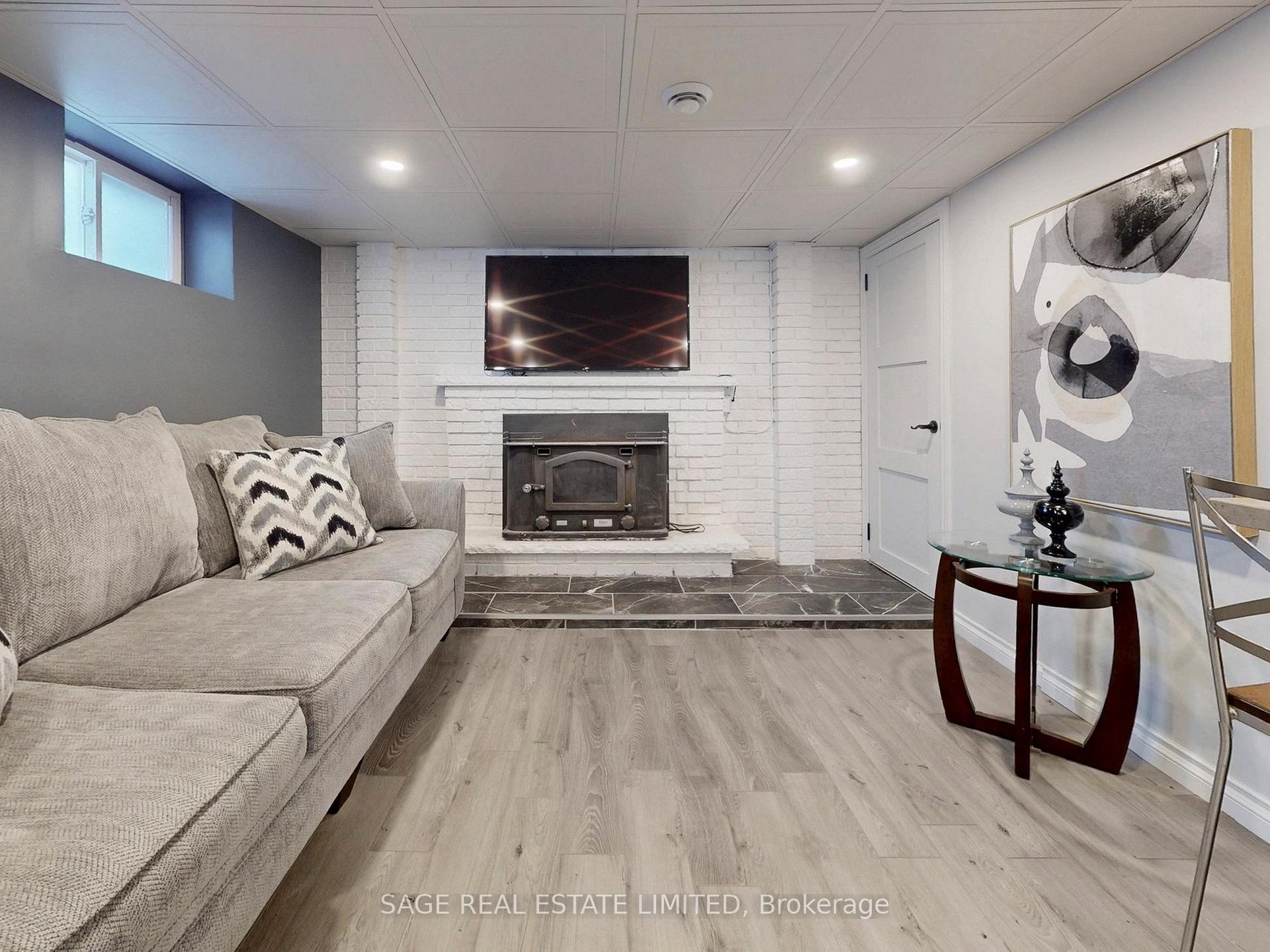 Photo 47 of 8 Lombardy Crescent, Scarborough, Kennedy Park — HOMEH