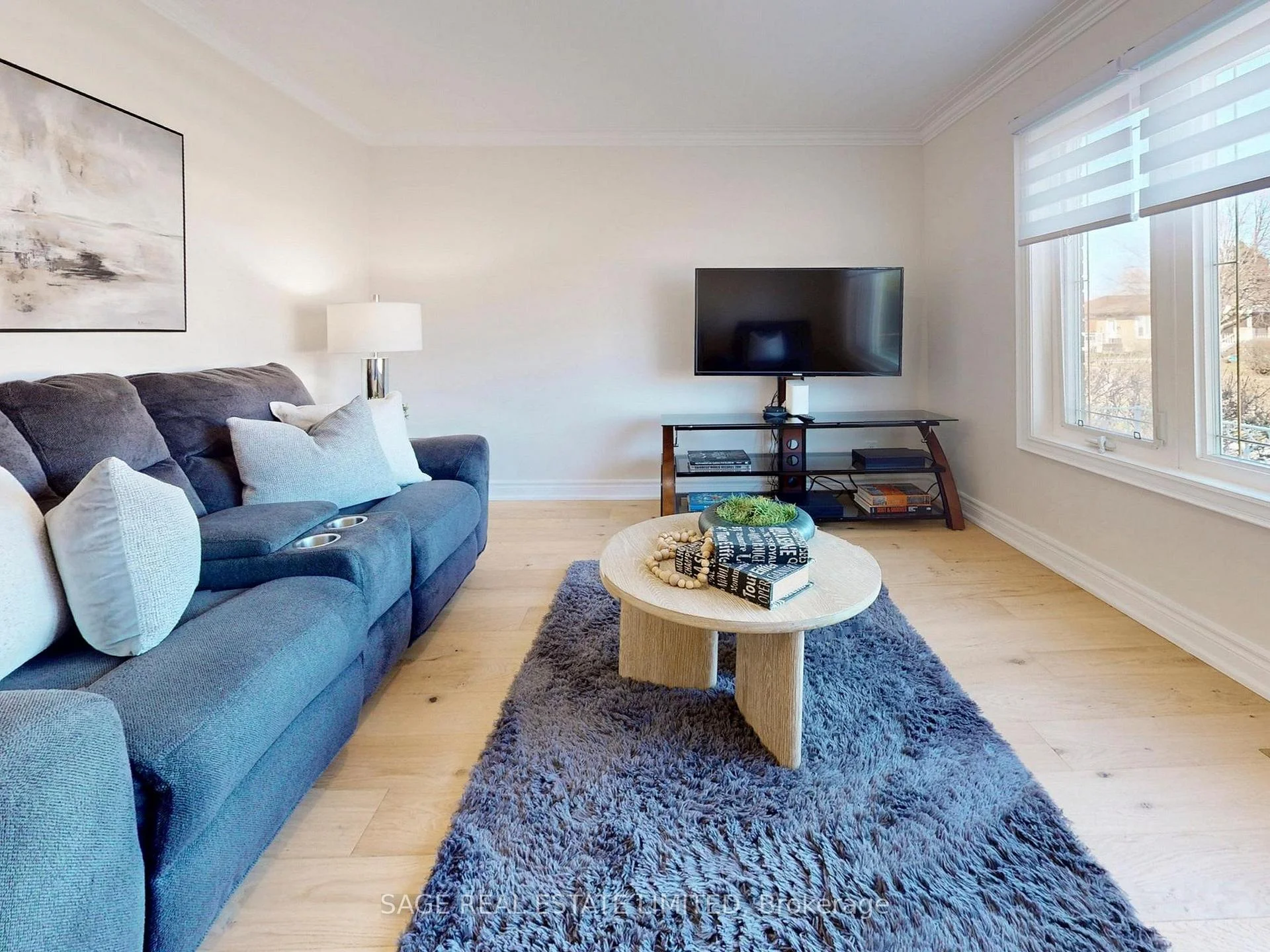 Photo 11 of 8 Lombardy Crescent, Scarborough, Kennedy Park — HOMEH