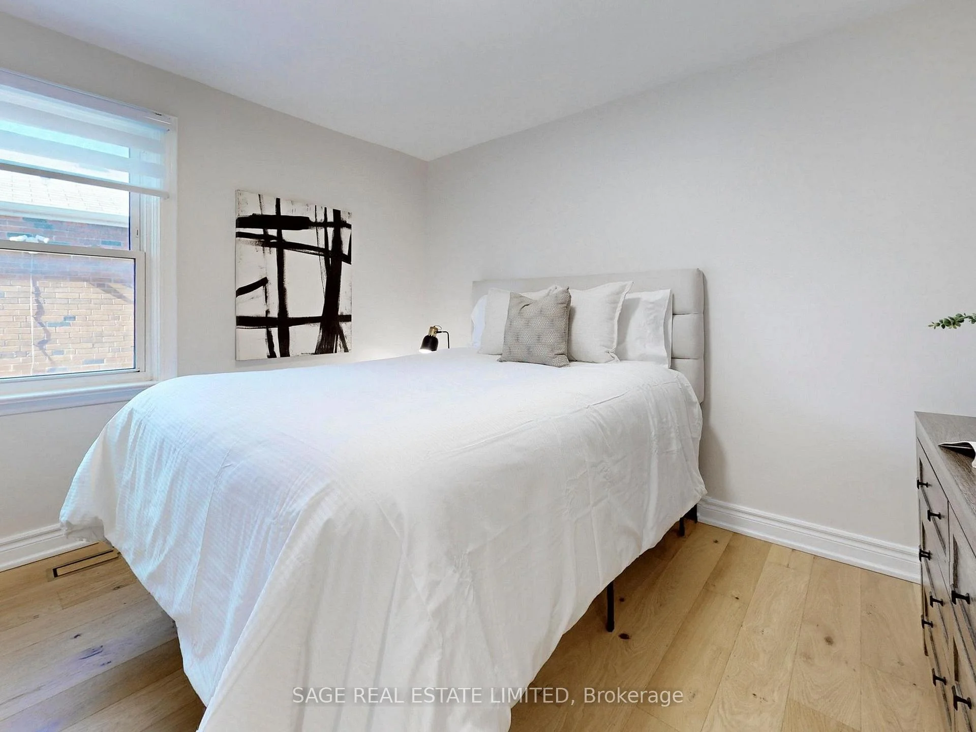 Photo 13 of 8 Lombardy Crescent, Scarborough, Kennedy Park — HOMEH