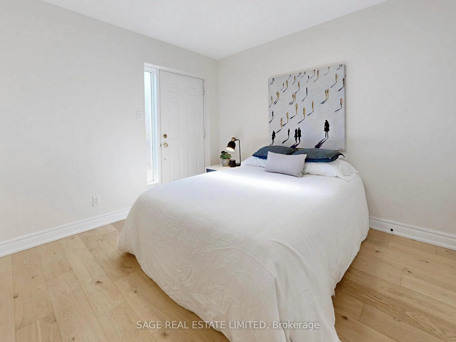 Photo 17 of 8 Lombardy Crescent, Scarborough, Kennedy Park — HOMEH