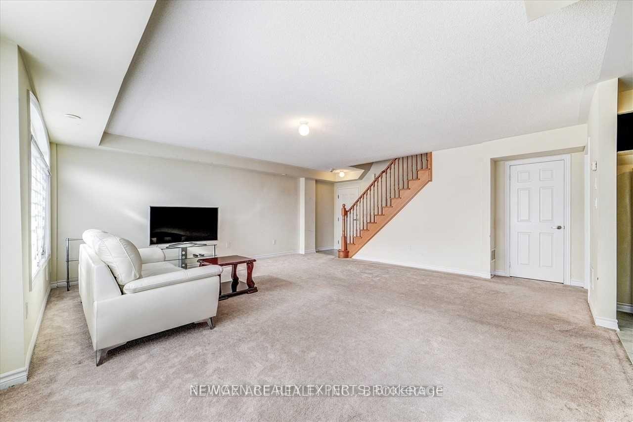 Photo 2 of Unit 16, 200 Veterans Drive N, Brampton, Northwest Brampton — HOMEH