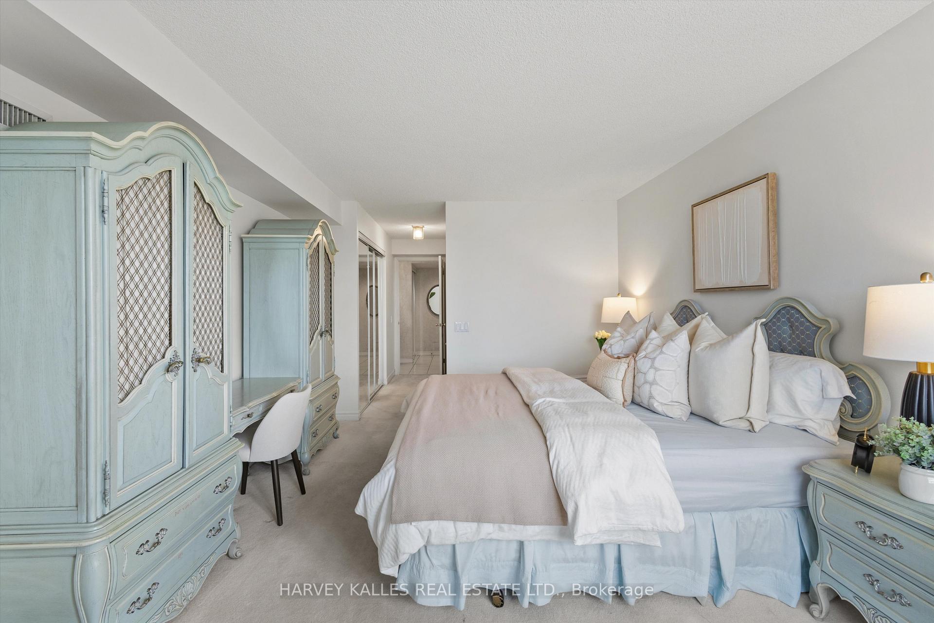 Photo 14 of Unit 1009, 265 Ridley Boulevard, Toronto, Bedford Park-Nortown — HOMEH