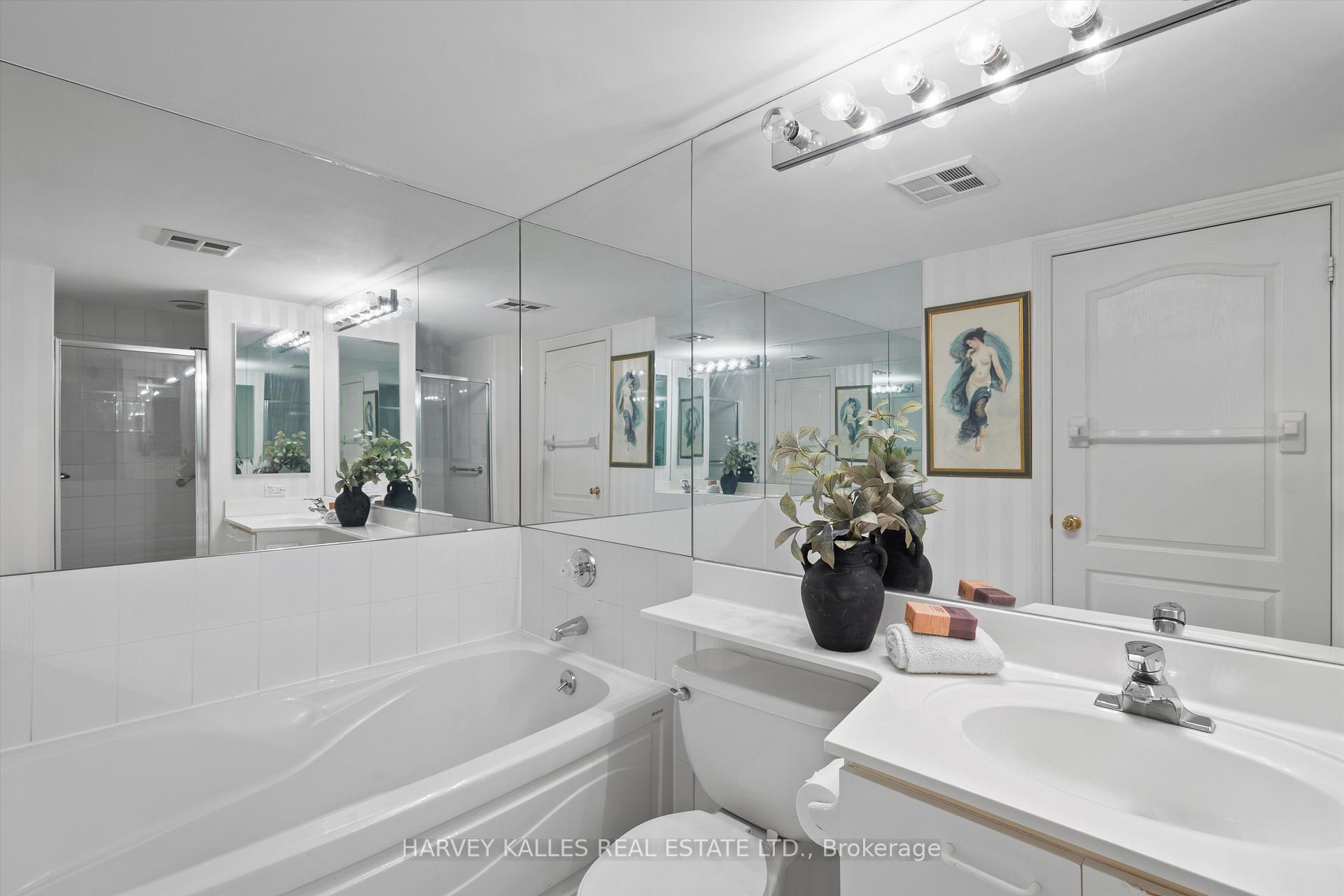Photo 15 of Unit 1009, 265 Ridley Boulevard, Toronto, Bedford Park-Nortown — HOMEH