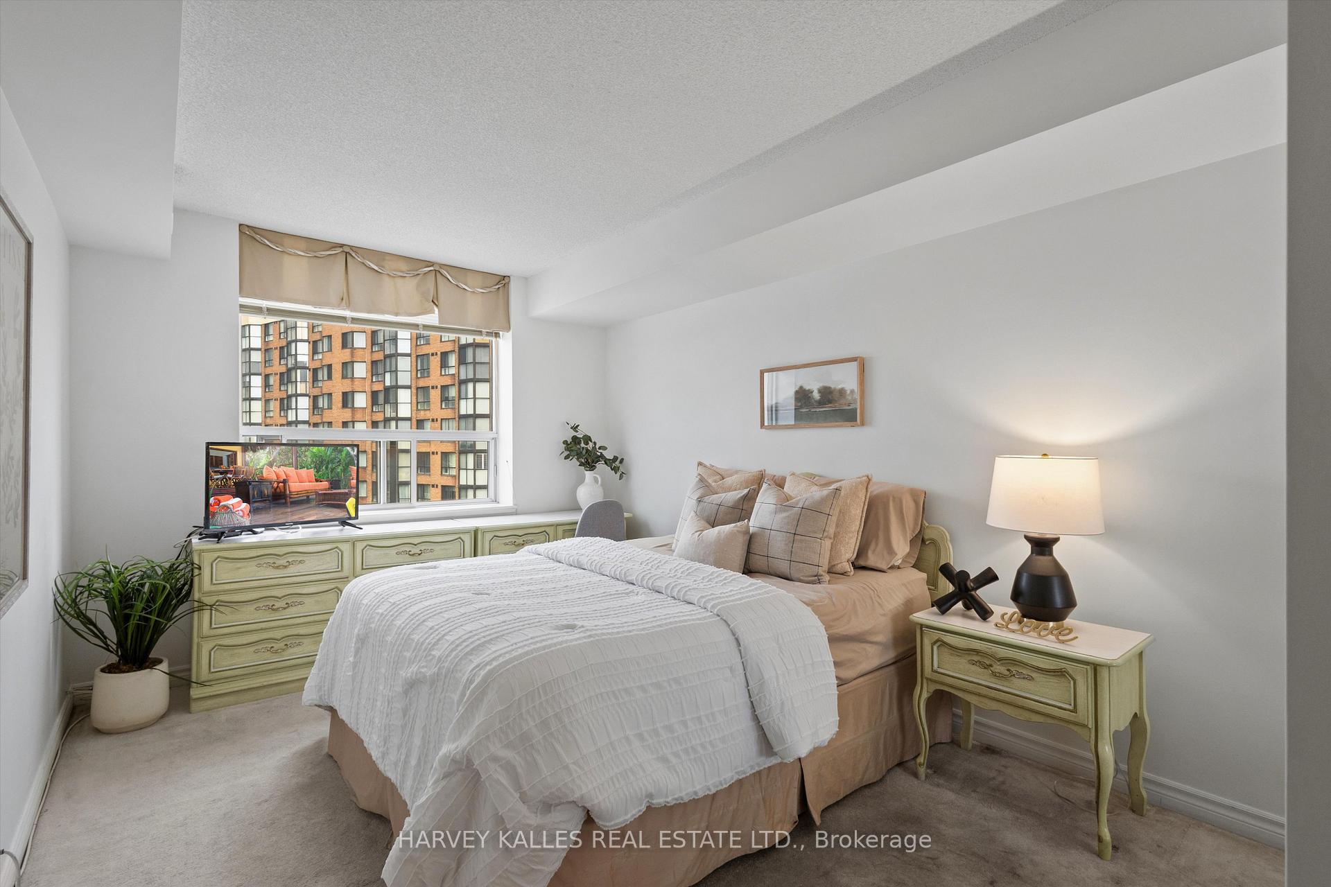 Photo 17 of Unit 1009, 265 Ridley Boulevard, Toronto, Bedford Park-Nortown — HOMEH