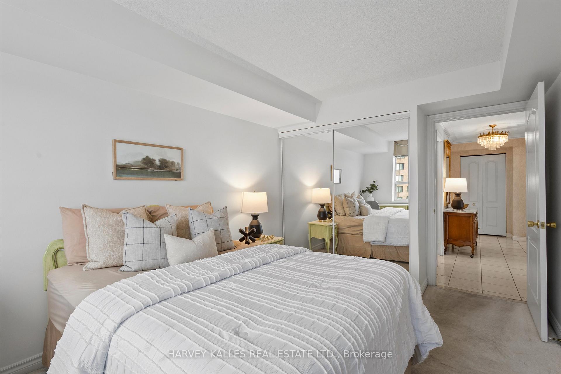 Photo 18 of Unit 1009, 265 Ridley Boulevard, Toronto, Bedford Park-Nortown — HOMEH