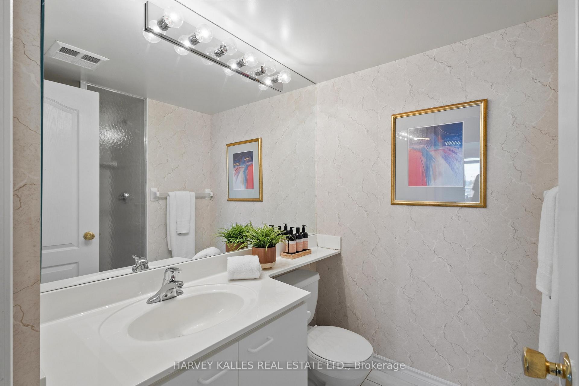 Photo 19 of Unit 1009, 265 Ridley Boulevard, Toronto, Bedford Park-Nortown — HOMEH