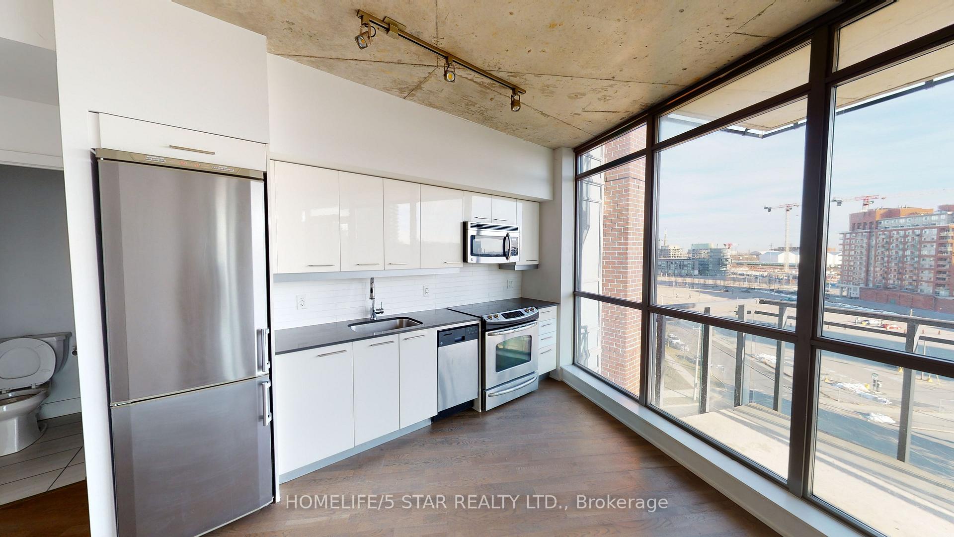 Photo 3 of Unit 707, 90 Trinity Street, Toronto, Moss Park — HOMEH