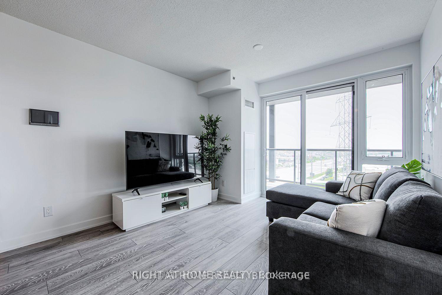 Photo 2 of Unit B714, 3200 Dakota Common Way, Burlington, Alton — HOMEH