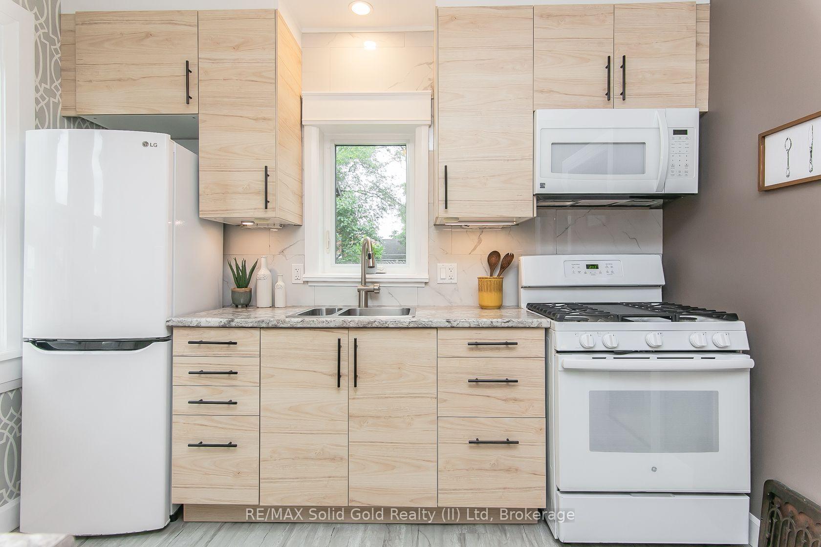 Photo 20 of 42 Guelph Street, Kitchener, Fairfield — HOMEH