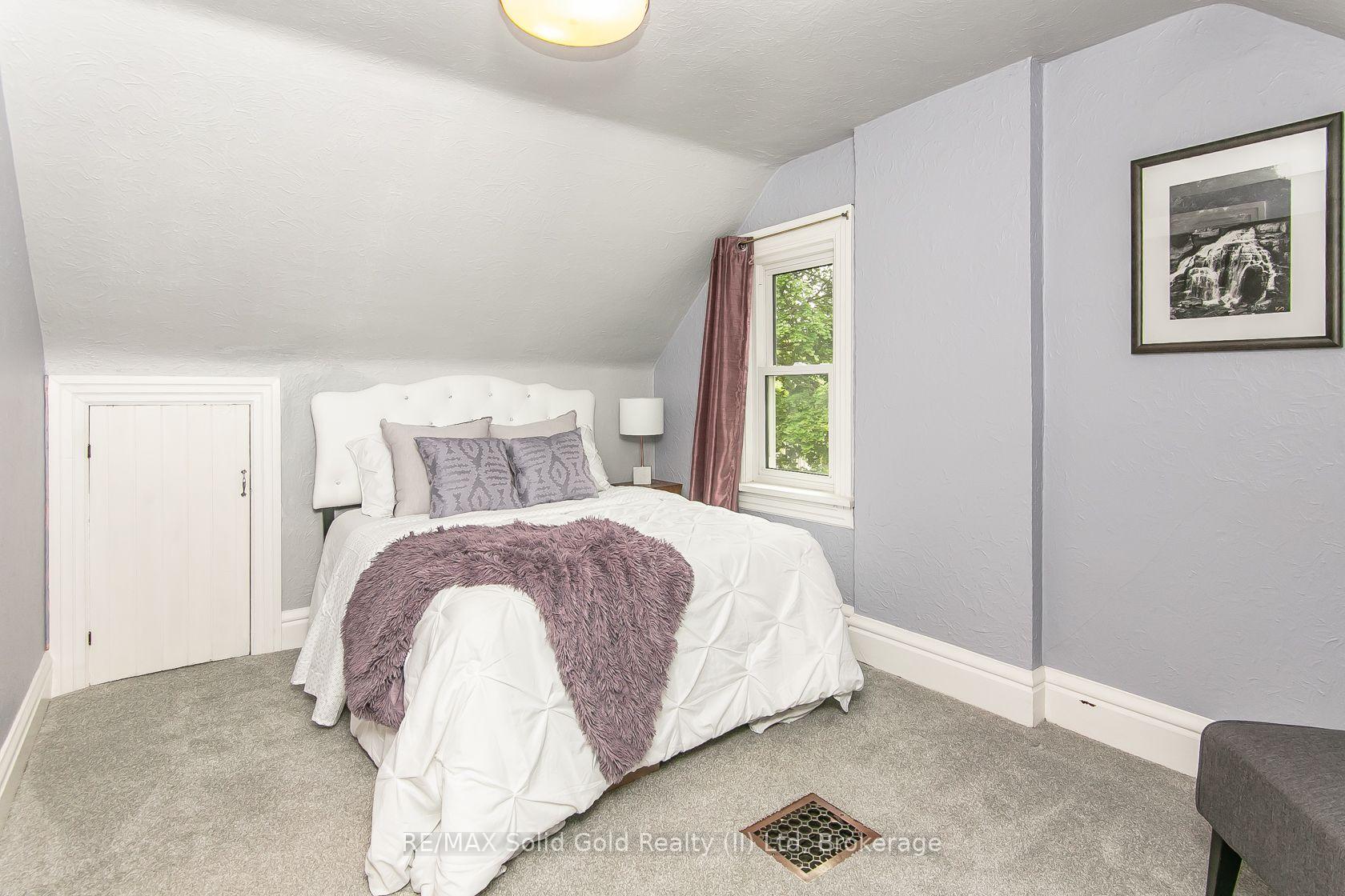 Photo 23 of 42 Guelph Street, Kitchener, Fairfield — HOMEH