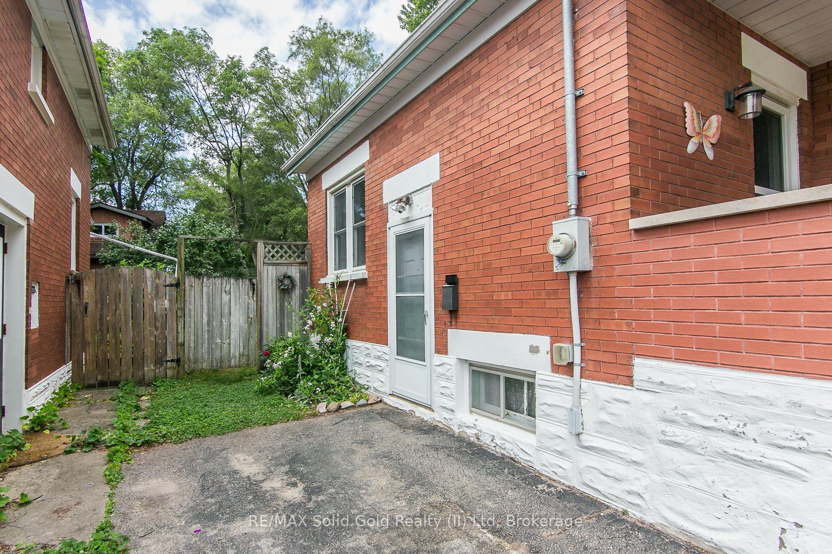 Photo 32 of 42 Guelph Street, Kitchener, Fairfield — HOMEH