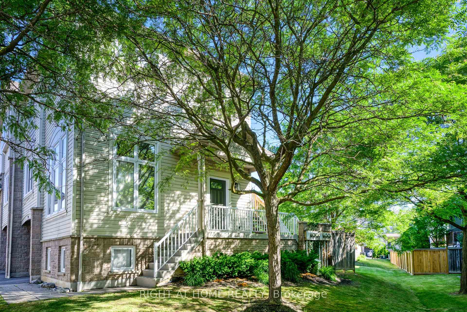 Photo 2 of Unit 29, 7101 Branigan Gate, Mississauga, Meadowvale Village — HOMEH