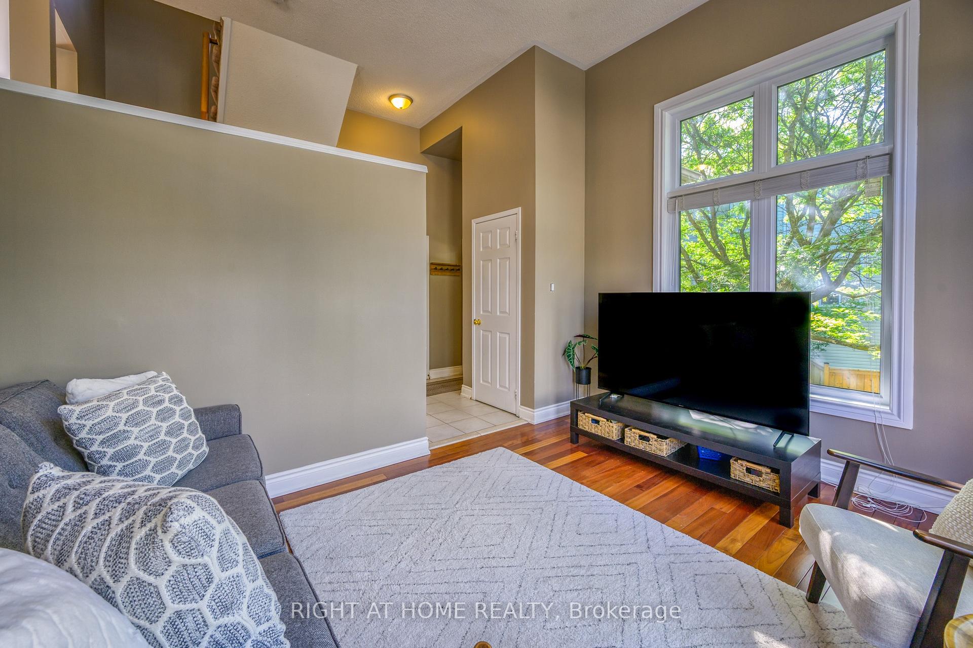 Photo 5 of Unit 29, 7101 Branigan Gate, Mississauga, Meadowvale Village — HOMEH