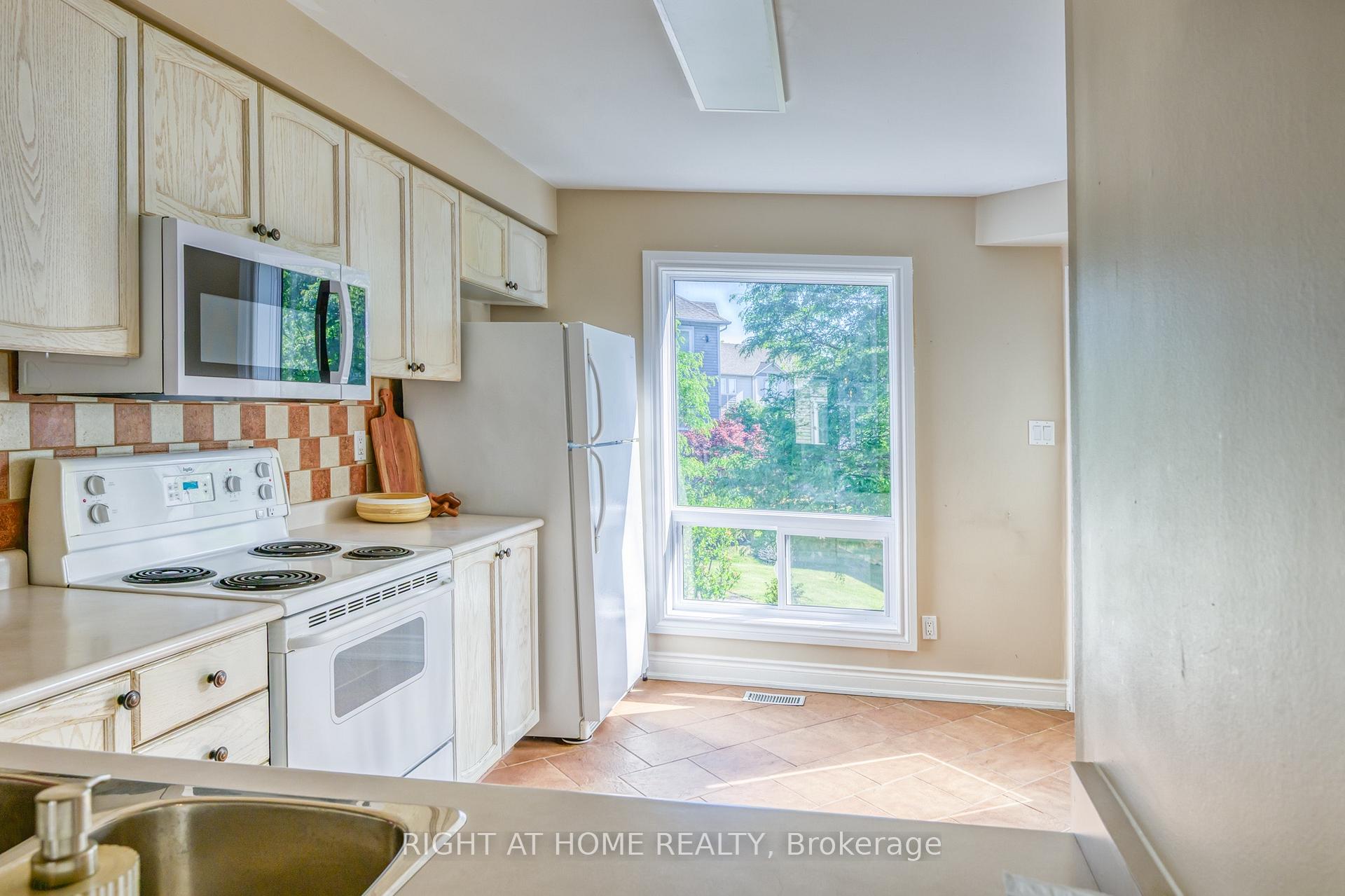 Photo 13 of Unit 29, 7101 Branigan Gate, Mississauga, Meadowvale Village — HOMEH