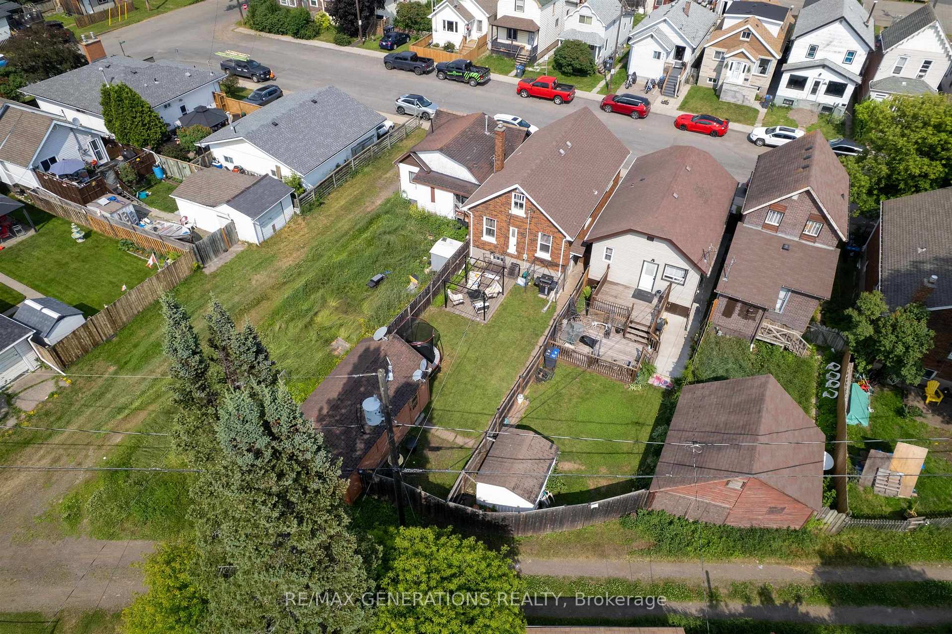 Photo 28 of 825 Alberta Street, Thunder Bay, East End — HOMEH
