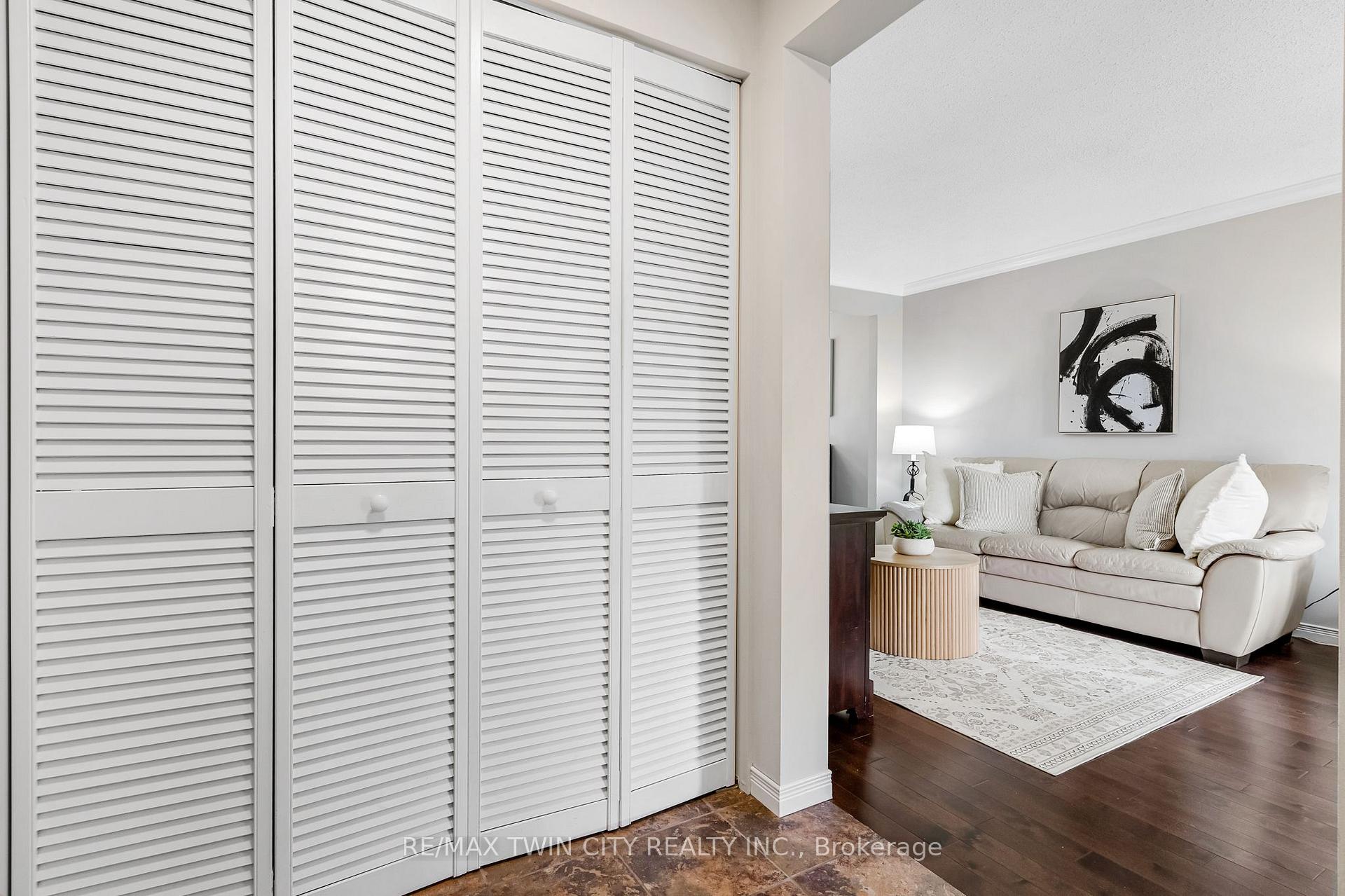 Photo 8 of 532 Red River Drive, Kitchener, Highland West — HOMEH