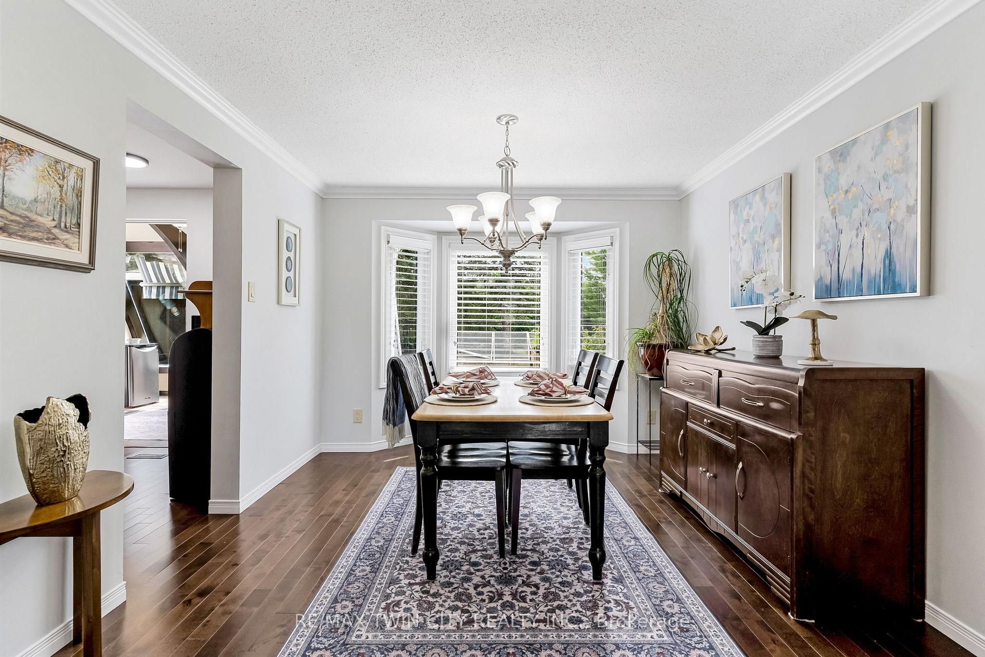 Photo 12 of 532 Red River Drive, Kitchener, Highland West — HOMEH