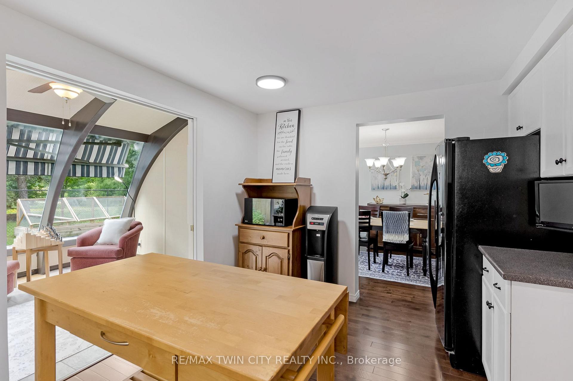 Photo 20 of 532 Red River Drive, Kitchener, Highland West — HOMEH