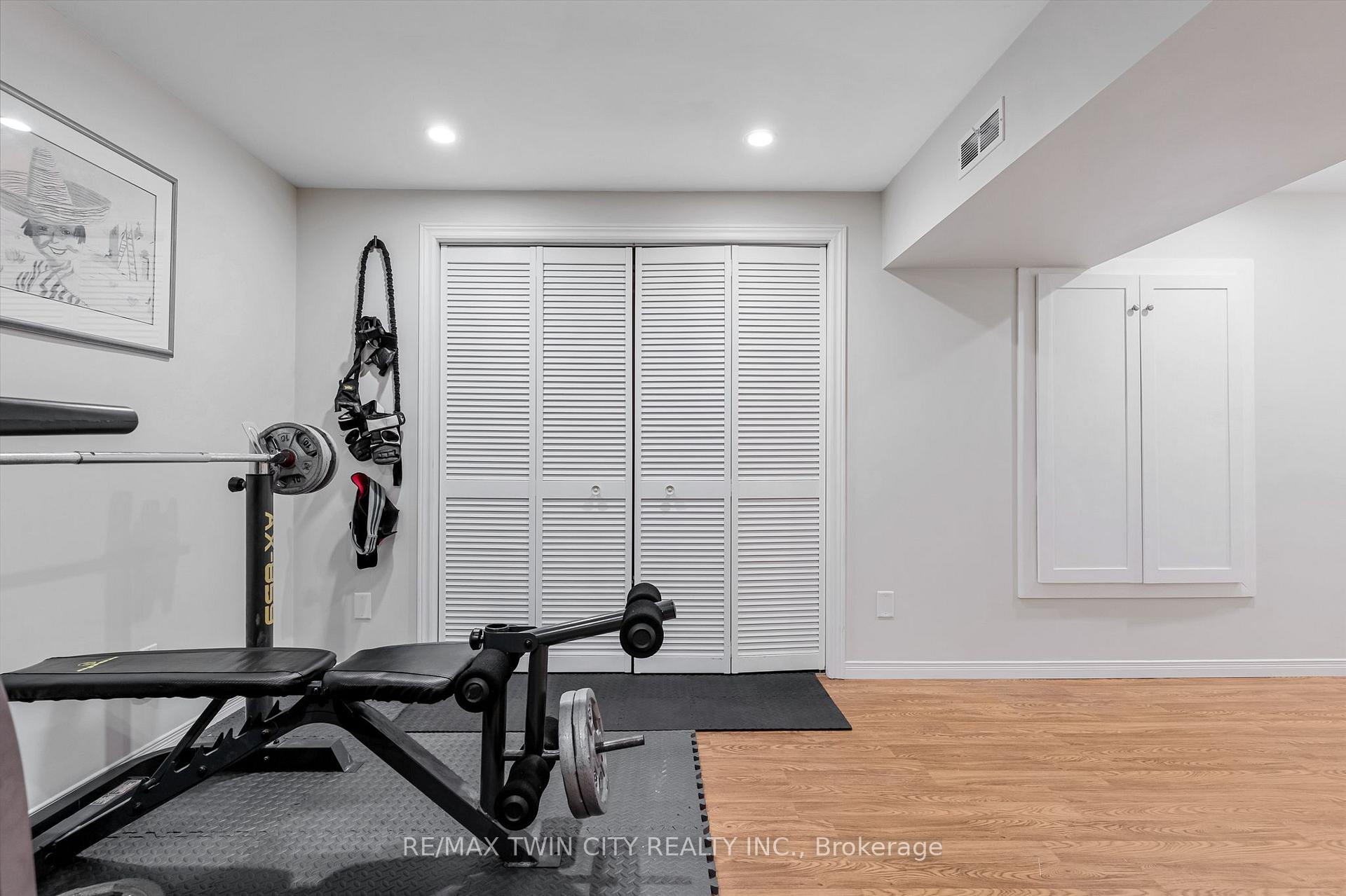 Photo 35 of 532 Red River Drive, Kitchener, Highland West — HOMEH
