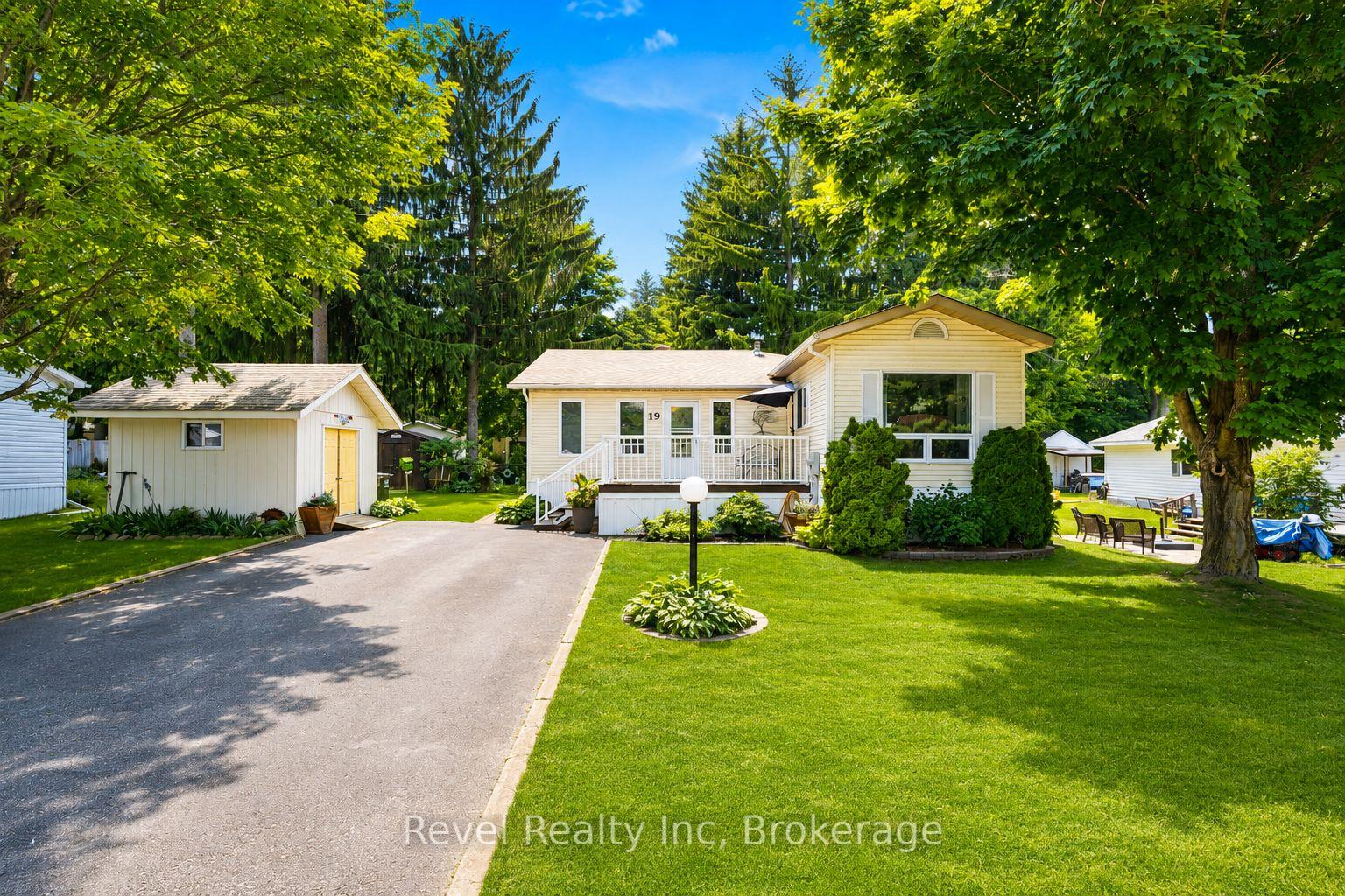 Photo of Unit 19, 5411 Elliott Side Road