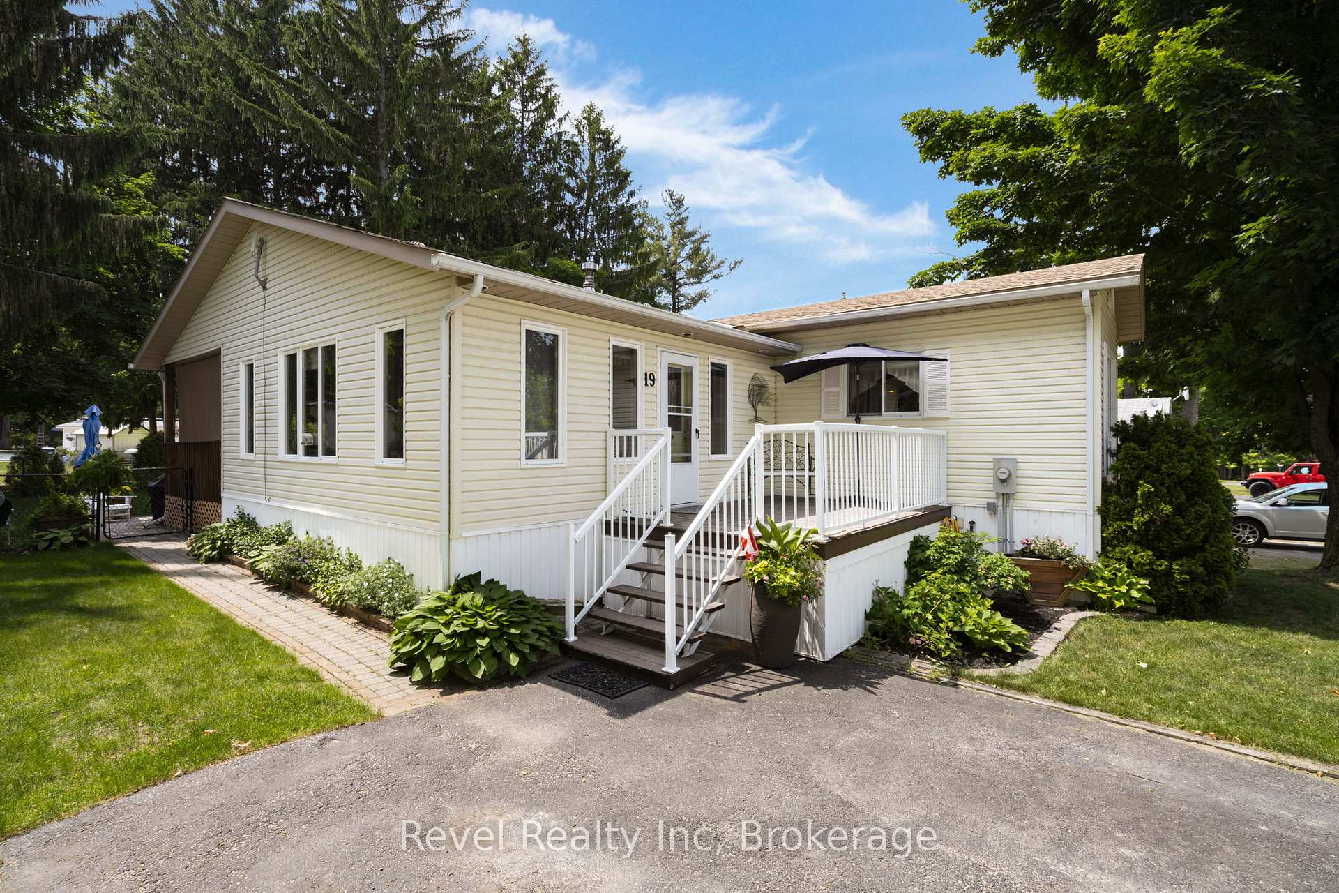 Photo 2 of Unit 19, 5411 Elliott Side Road, Tay, Rural Tay — HOMEH