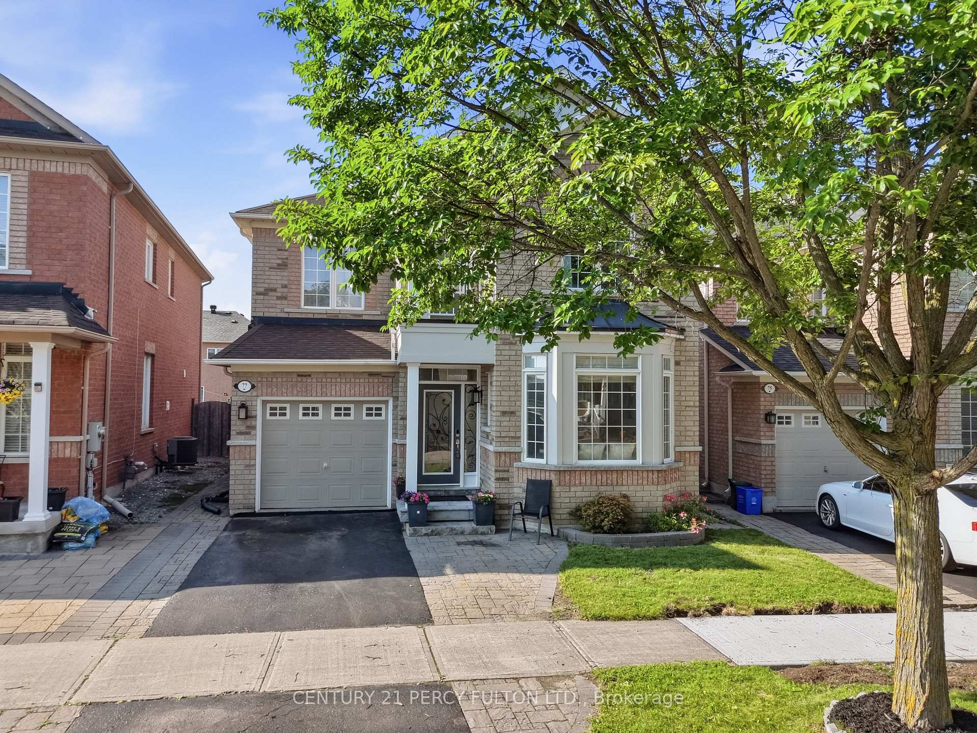 Photo 2 of 77 Appleview Road, Markham, Greensborough — HOMEH