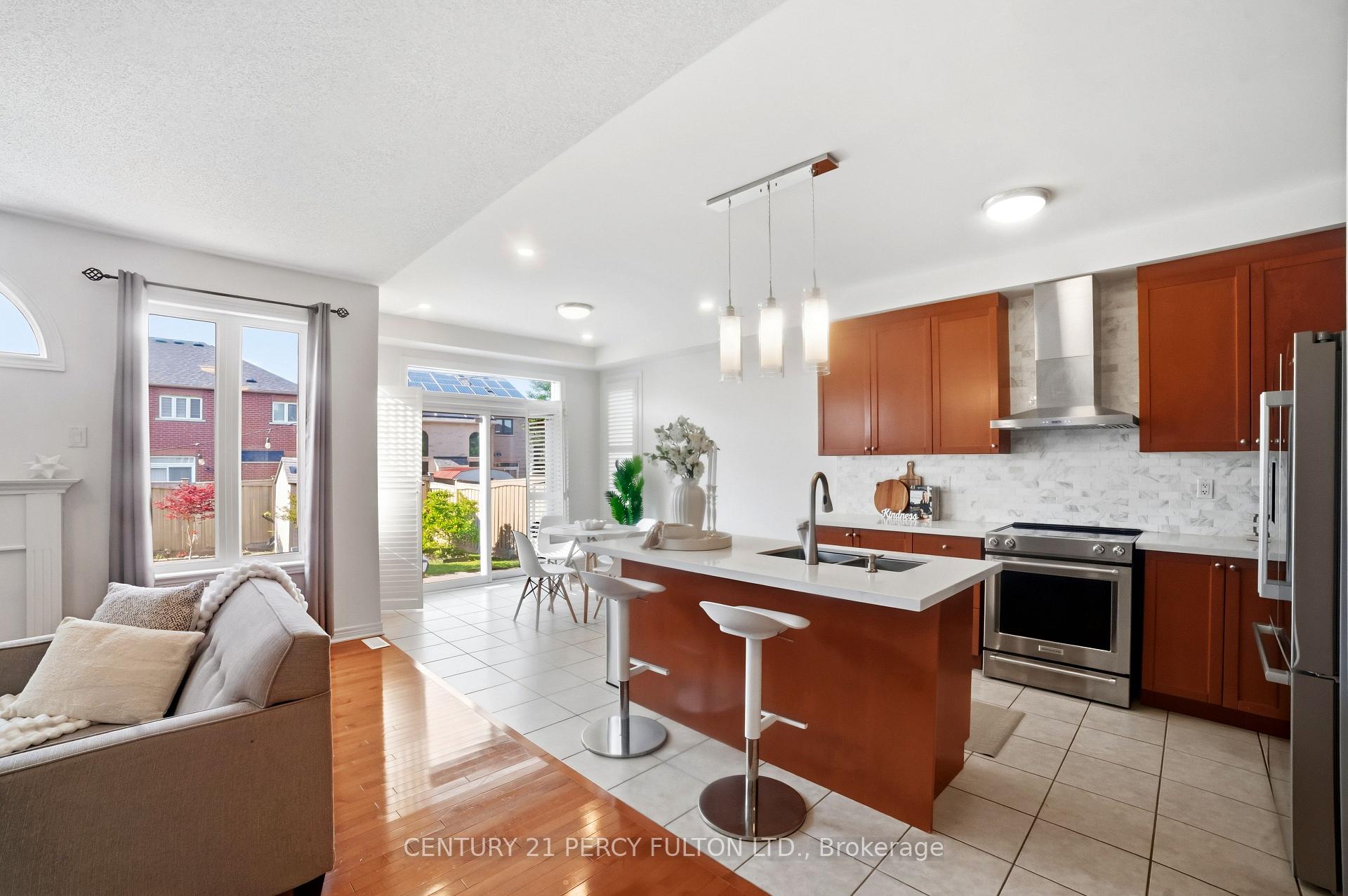 Photo 11 of 77 Appleview Road, Markham, Greensborough — HOMEH
