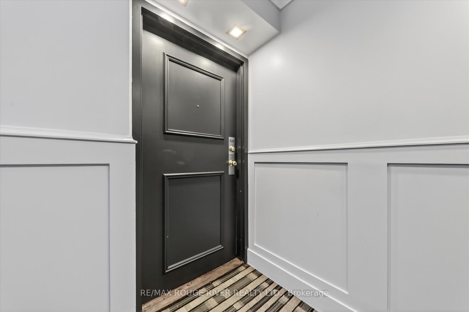 Photo 10 of Unit 309, 8 Silver Bell Grove, Etobicoke, West Humber-Clairville — HOMEH