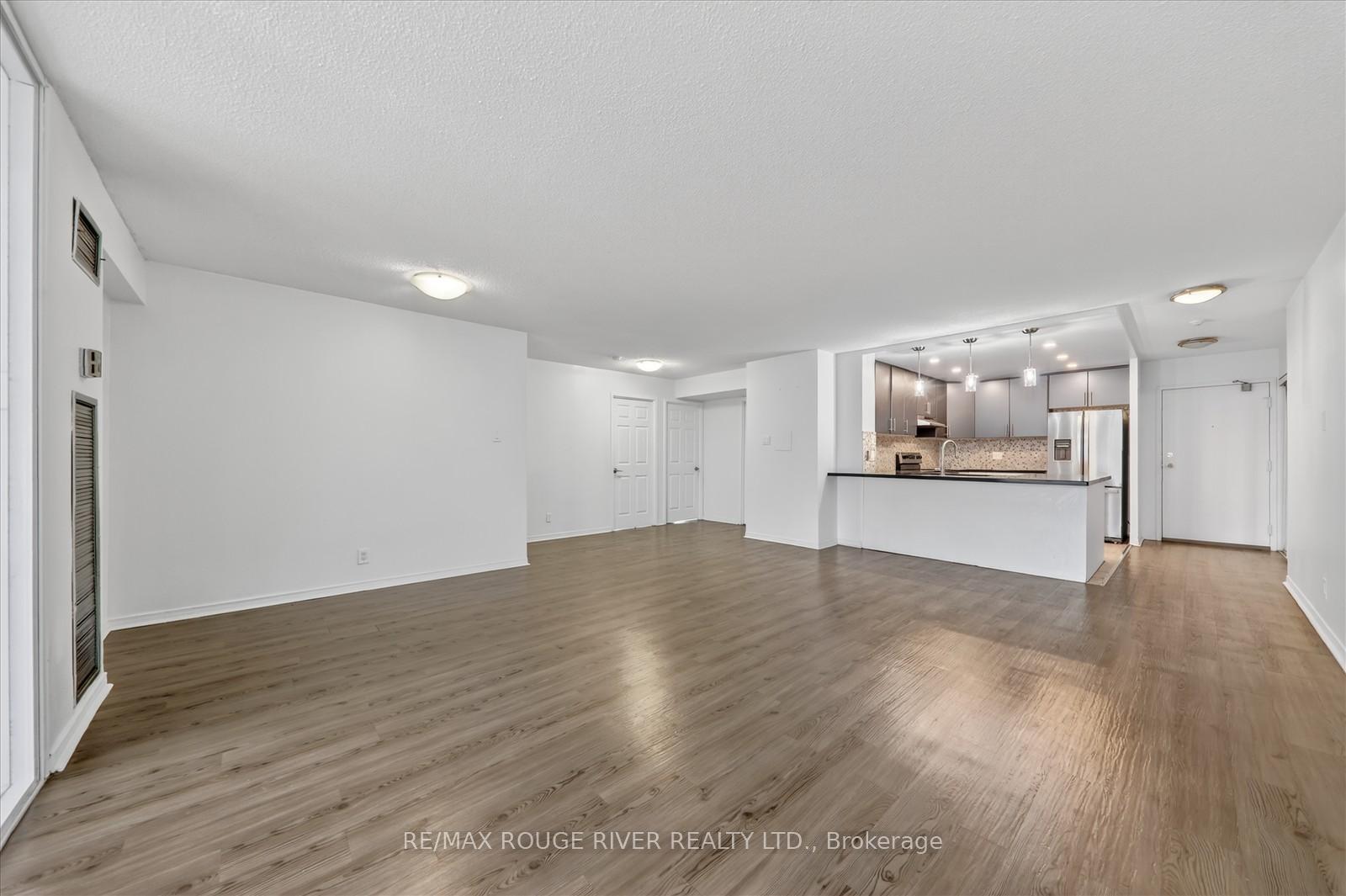 Photo 16 of Unit 309, 8 Silver Bell Grove, Etobicoke, West Humber-Clairville — HOMEH