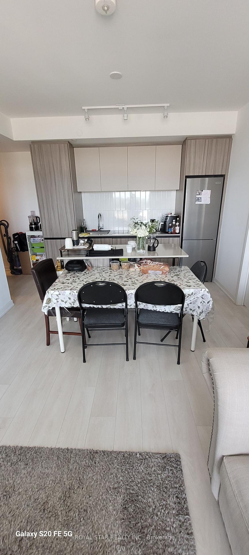 Photo 3 of Unit 901, 8 Beverley Glen Boulevard, Vaughan, Beverley Glen — HOMEH