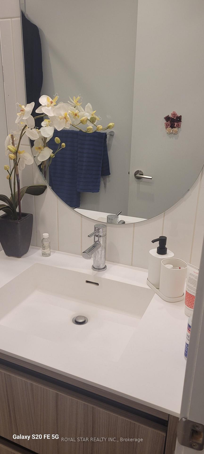 Photo 5 of Unit 901, 8 Beverley Glen Boulevard, Vaughan, Beverley Glen — HOMEH