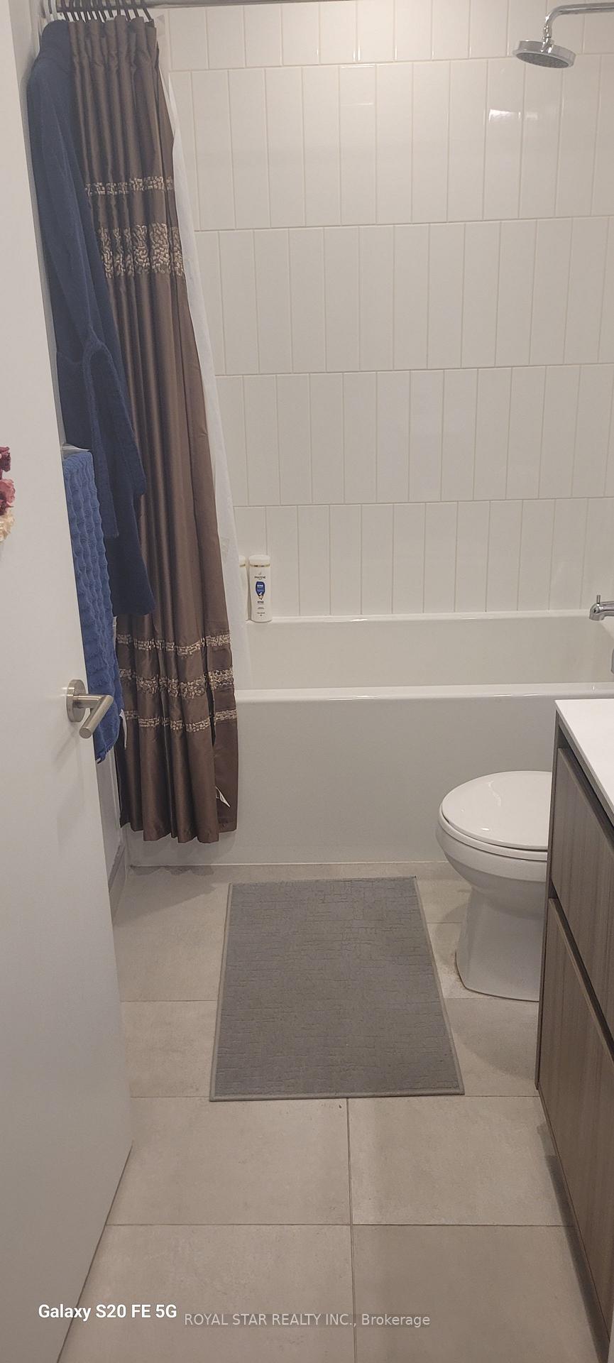 Photo 7 of Unit 901, 8 Beverley Glen Boulevard, Vaughan, Beverley Glen — HOMEH