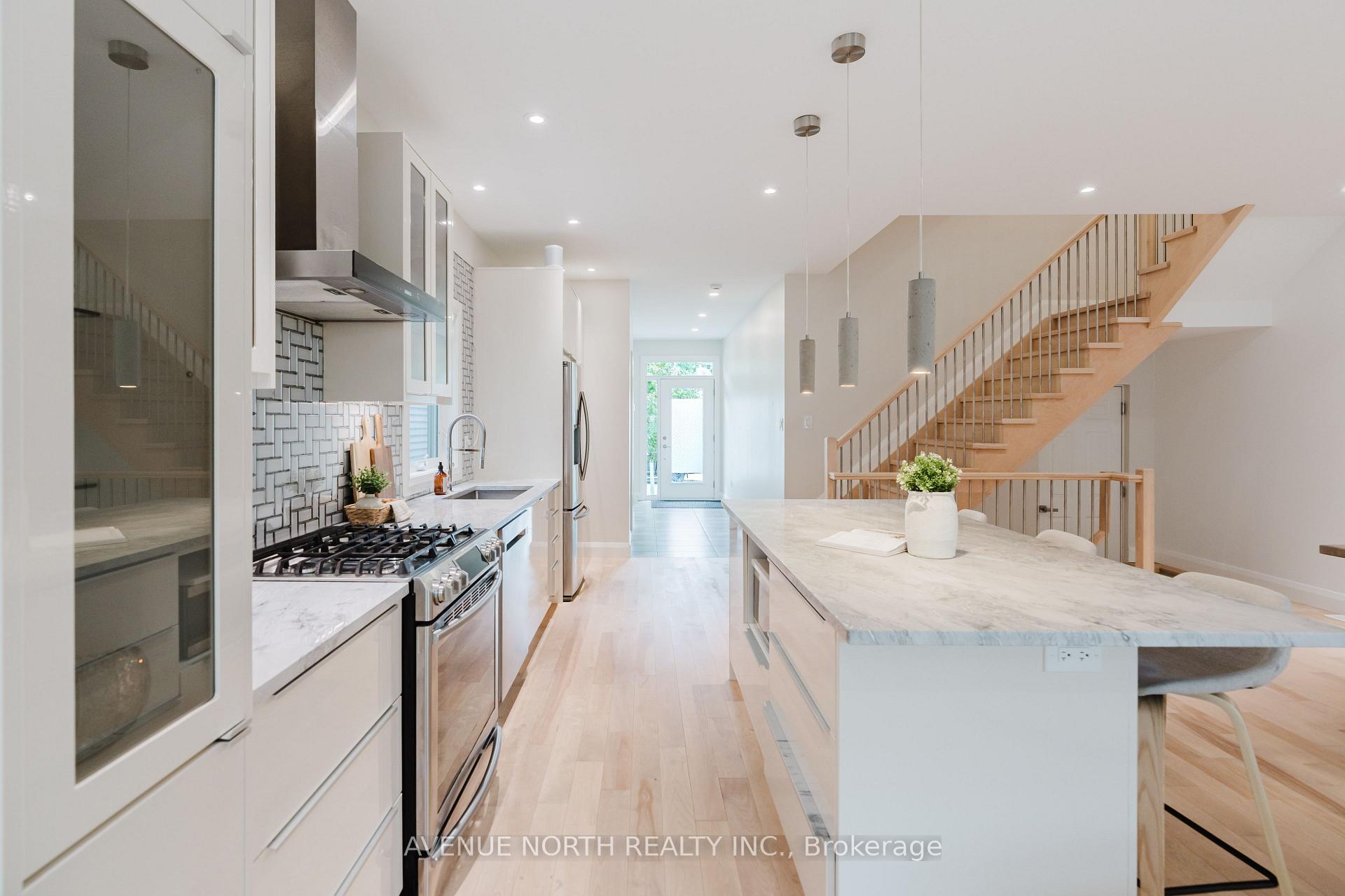 Photo 12 of 121 King George Street, Ottawa, Overbrook/Castle Heights — HOMEH