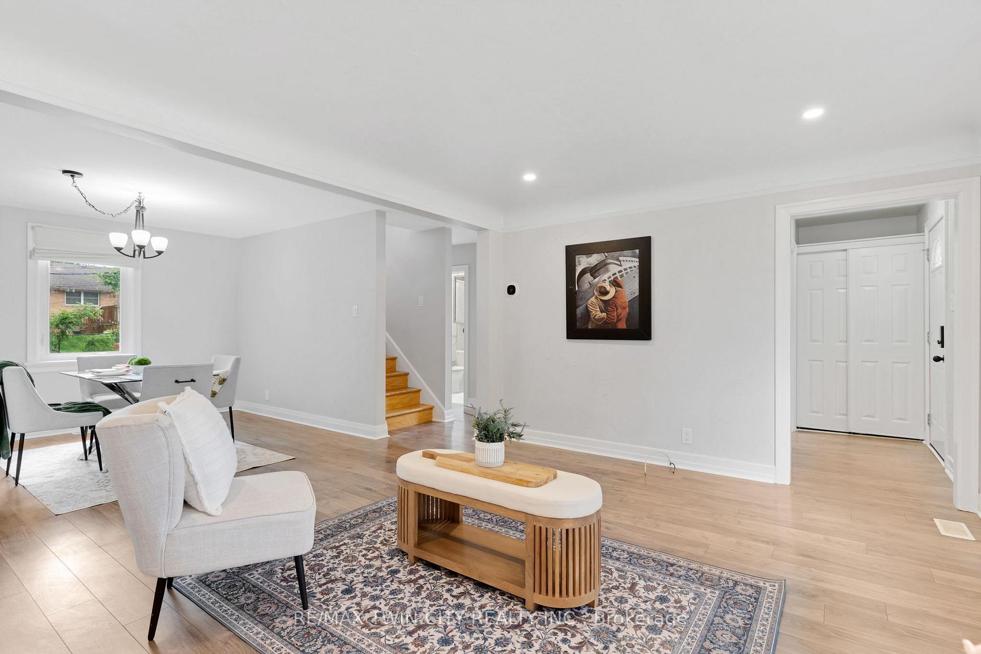 Photo 9 of 799 Rockway Drive, Kitchener, Eastwood — HOMEH