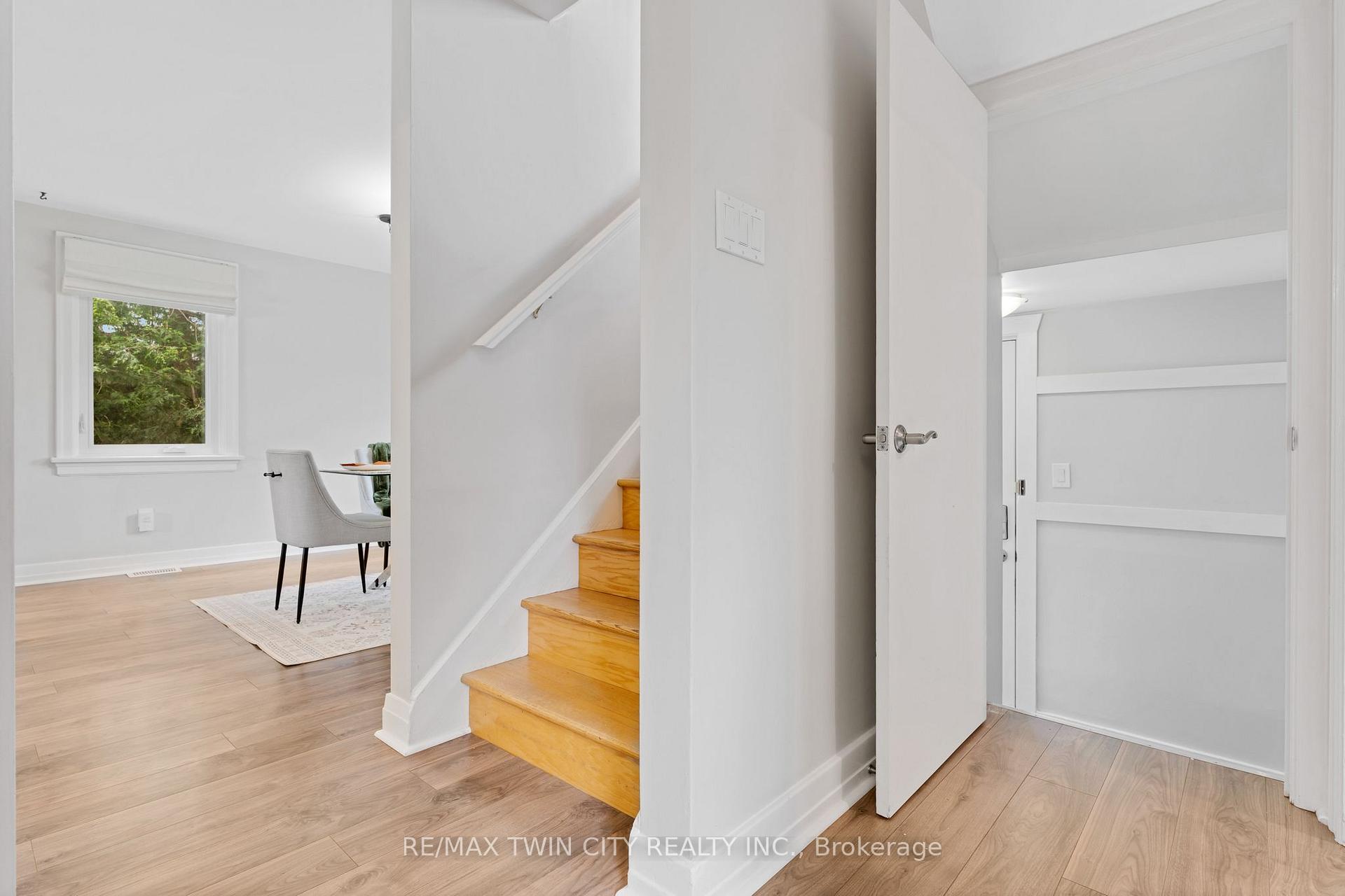 Photo 13 of 799 Rockway Drive, Kitchener, Eastwood — HOMEH