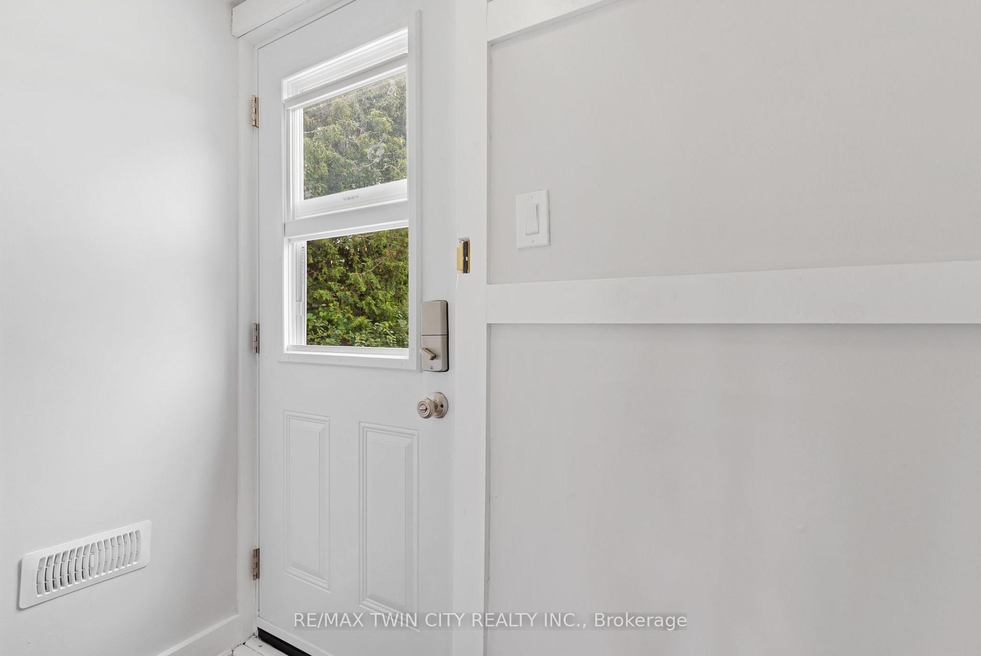 Photo 24 of 799 Rockway Drive, Kitchener, Eastwood — HOMEH