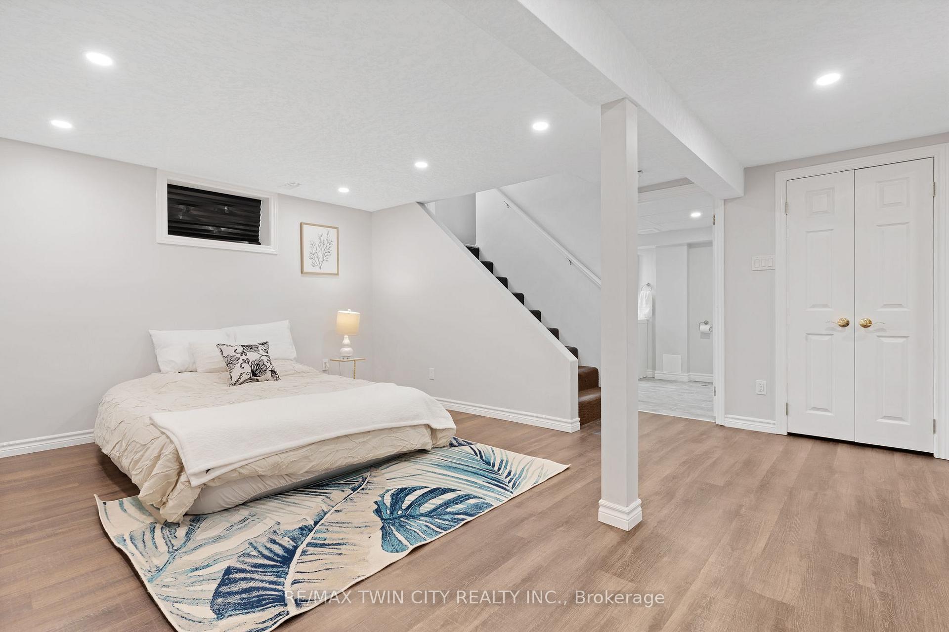 Photo 35 of 799 Rockway Drive, Kitchener, Eastwood — HOMEH