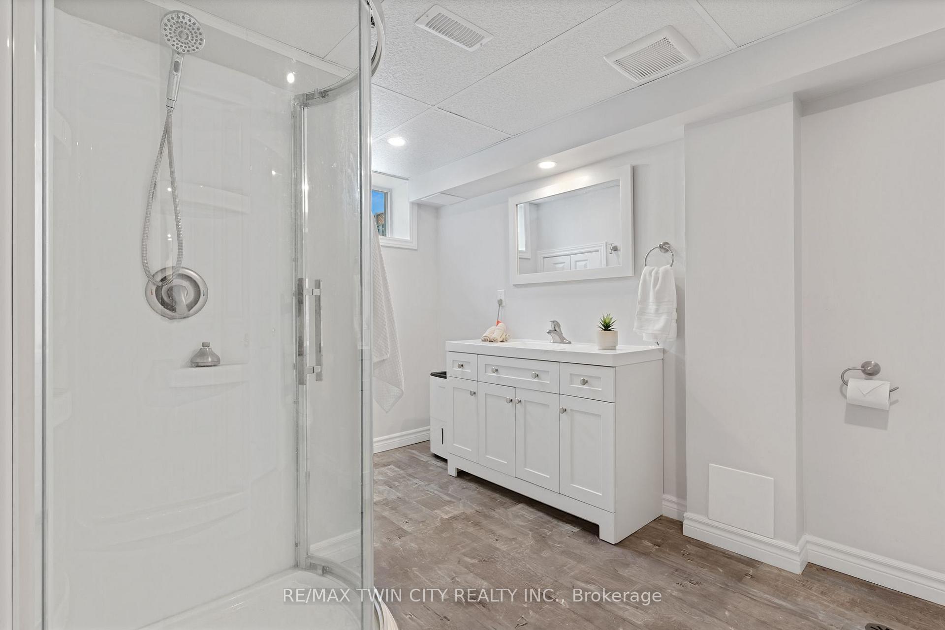 Photo 38 of 799 Rockway Drive, Kitchener, Eastwood — HOMEH