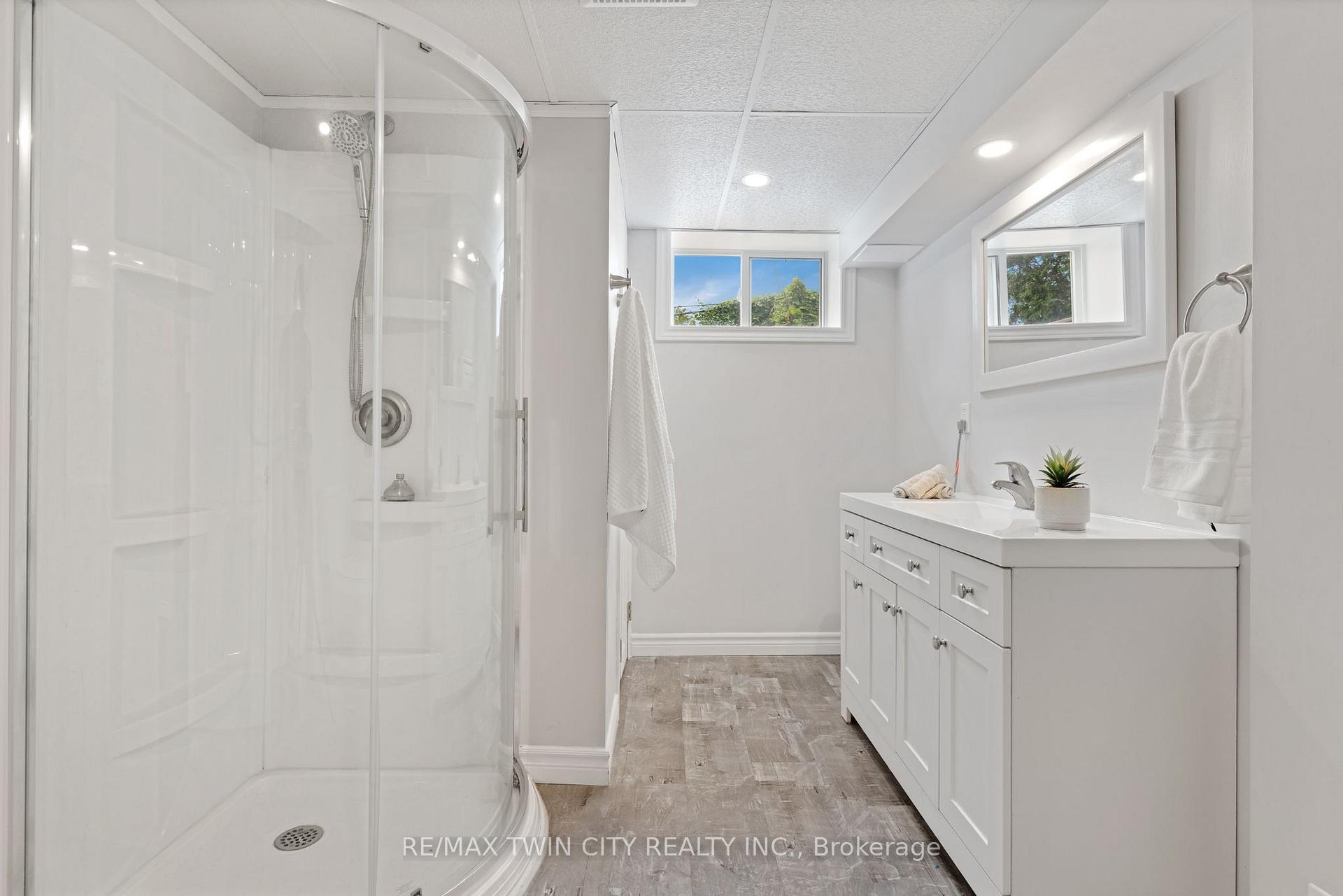 Photo 39 of 799 Rockway Drive, Kitchener, Eastwood — HOMEH