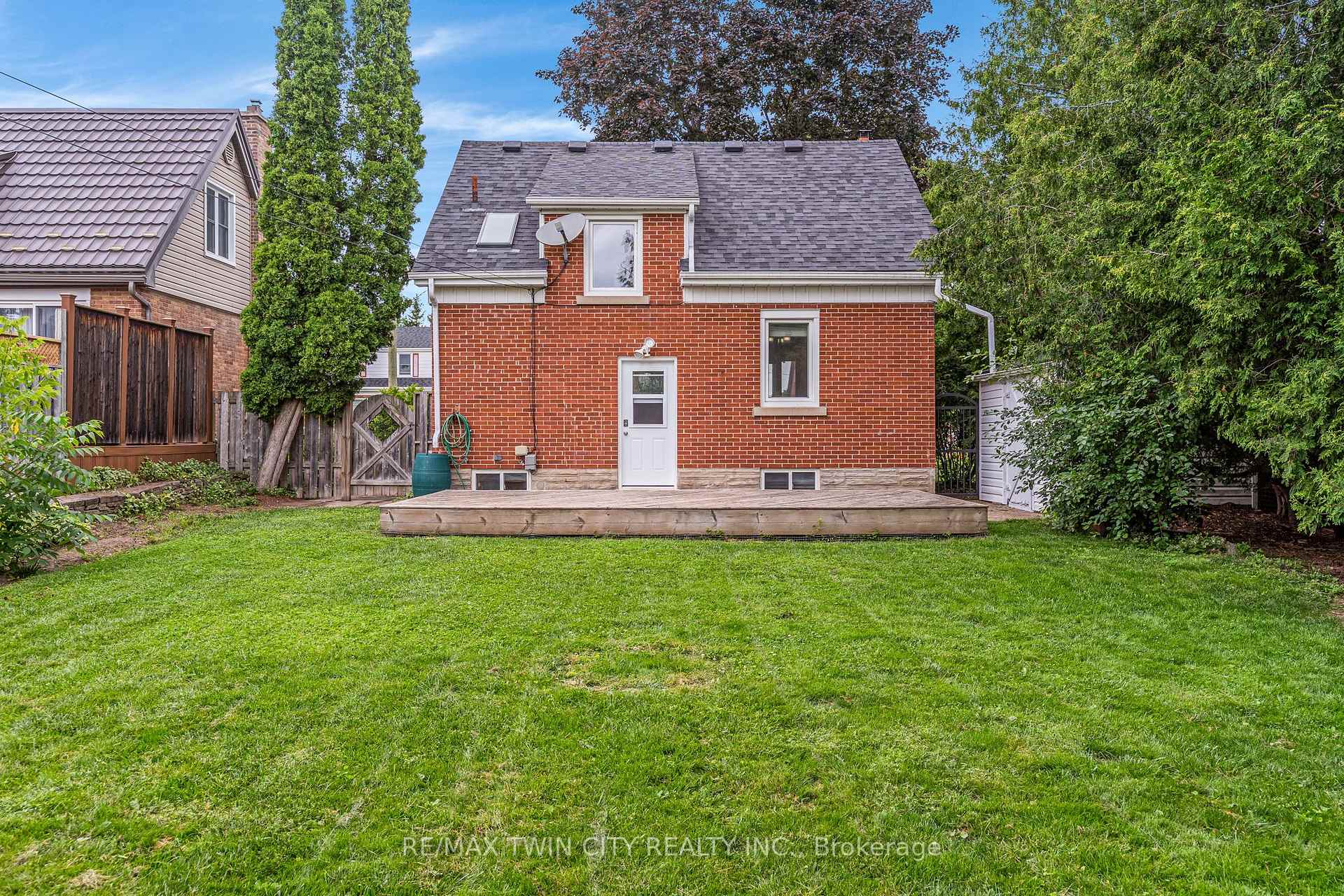 Photo 41 of 799 Rockway Drive, Kitchener, Eastwood — HOMEH