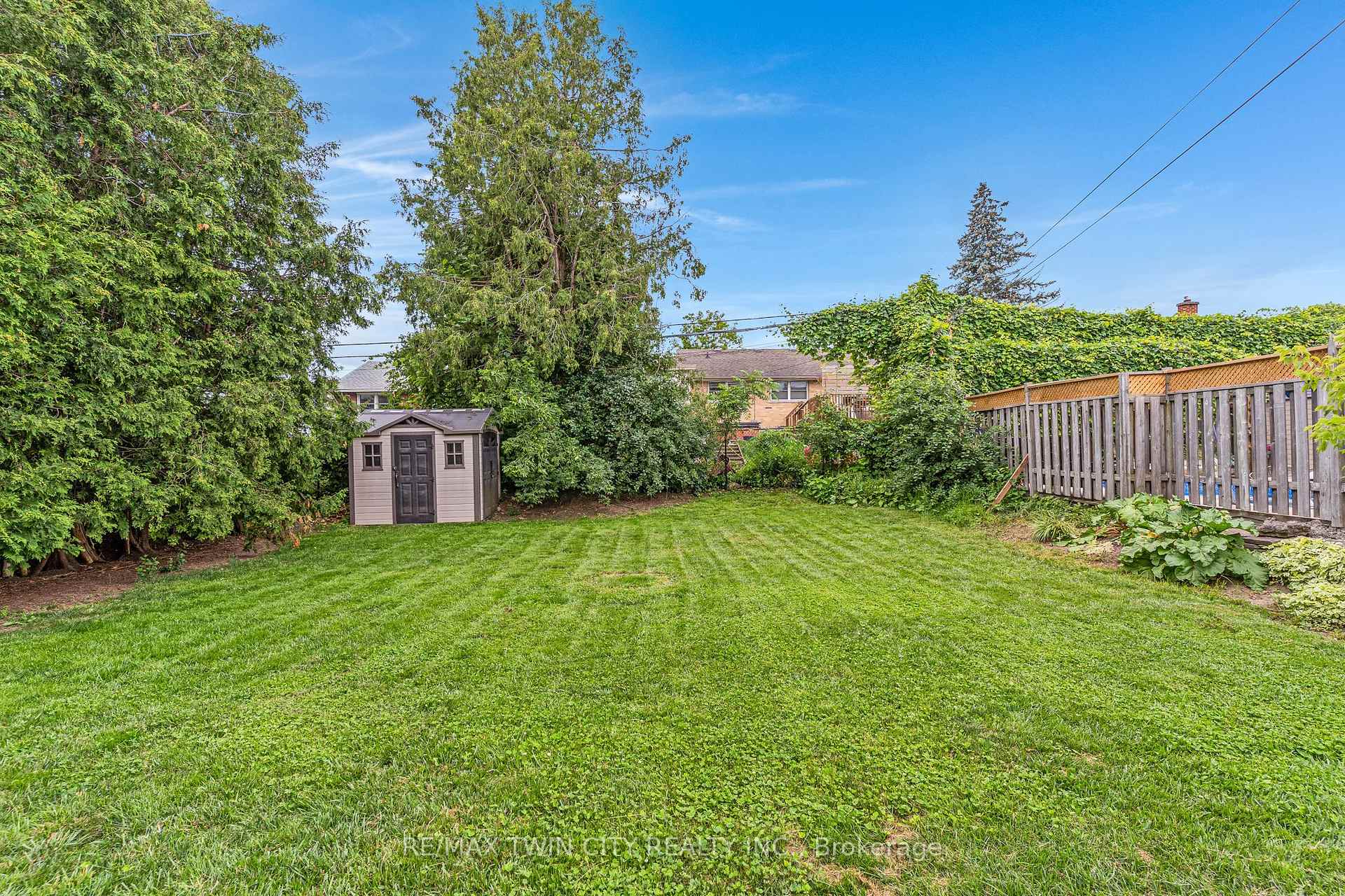 Photo 44 of 799 Rockway Drive, Kitchener, Eastwood — HOMEH