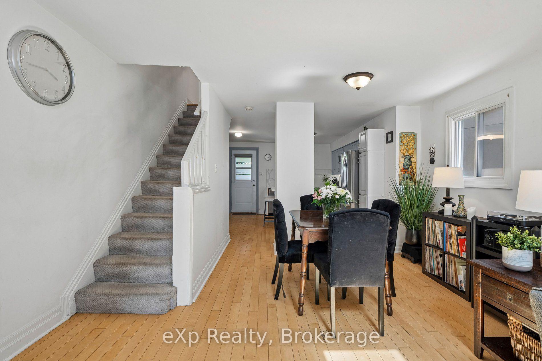 Photo 13 of 313 Bartlett Avenue N, Toronto, Dovercourt-Wallace Emerson-Junction — HOMEH