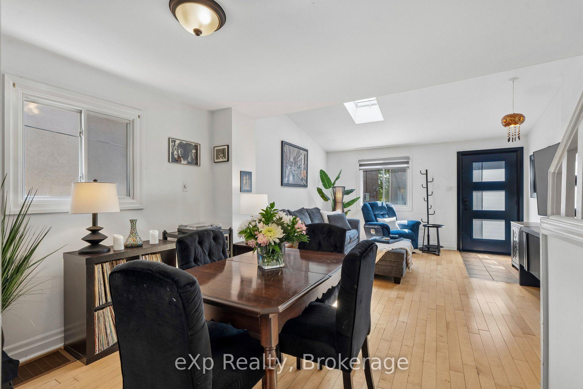 Photo 16 of 313 Bartlett Avenue N, Toronto, Dovercourt-Wallace Emerson-Junction — HOMEH