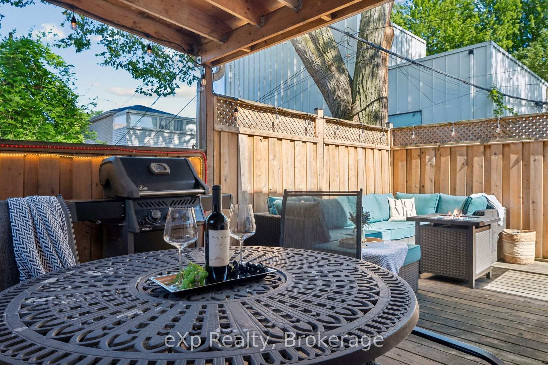 Photo 38 of 313 Bartlett Avenue N, Toronto, Dovercourt-Wallace Emerson-Junction — HOMEH