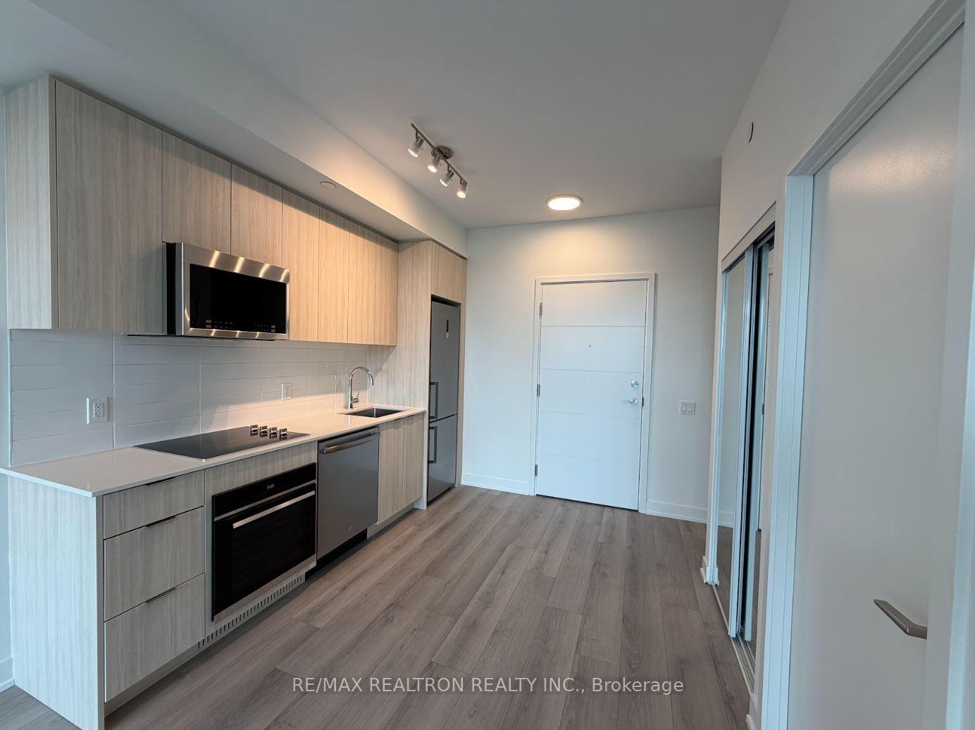 Front of Unit 516, 20 Deans Drive