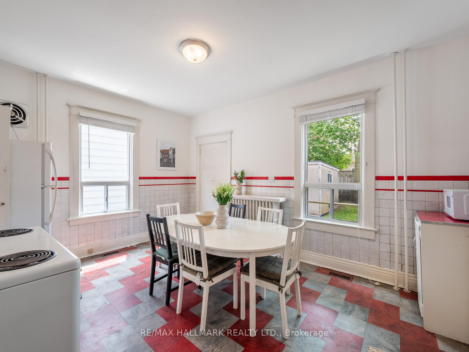 Photo 9 of 326 Cedarvale Avenue, Toronto, Woodbine-Lumsden — HOMEH