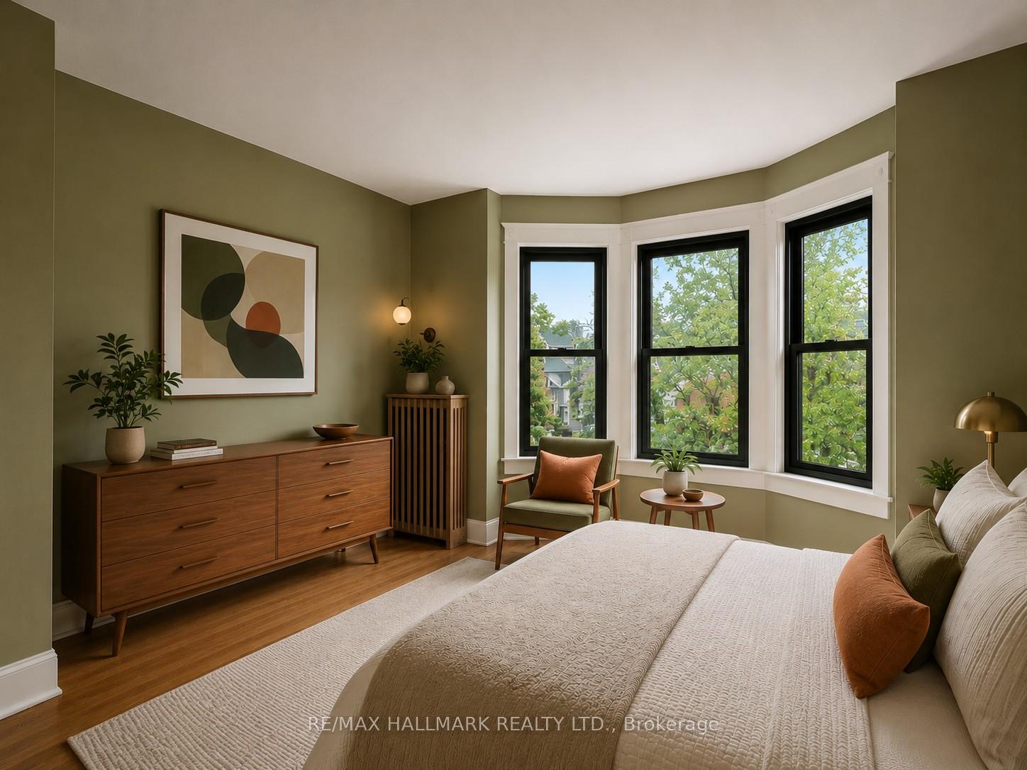 Photo 12 of 326 Cedarvale Avenue, Toronto, Woodbine-Lumsden — HOMEH