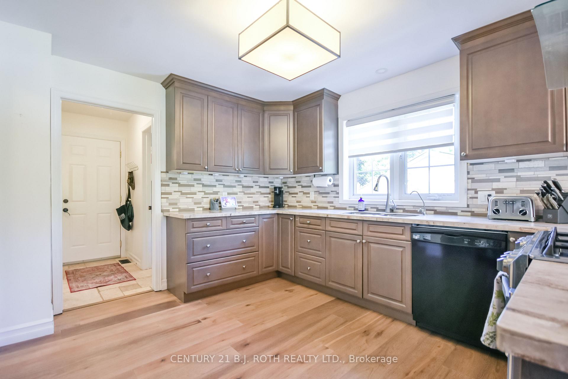 Photo 18 of 141 Bayshore Drive, Ramara, Rural Ramara — HOMEH