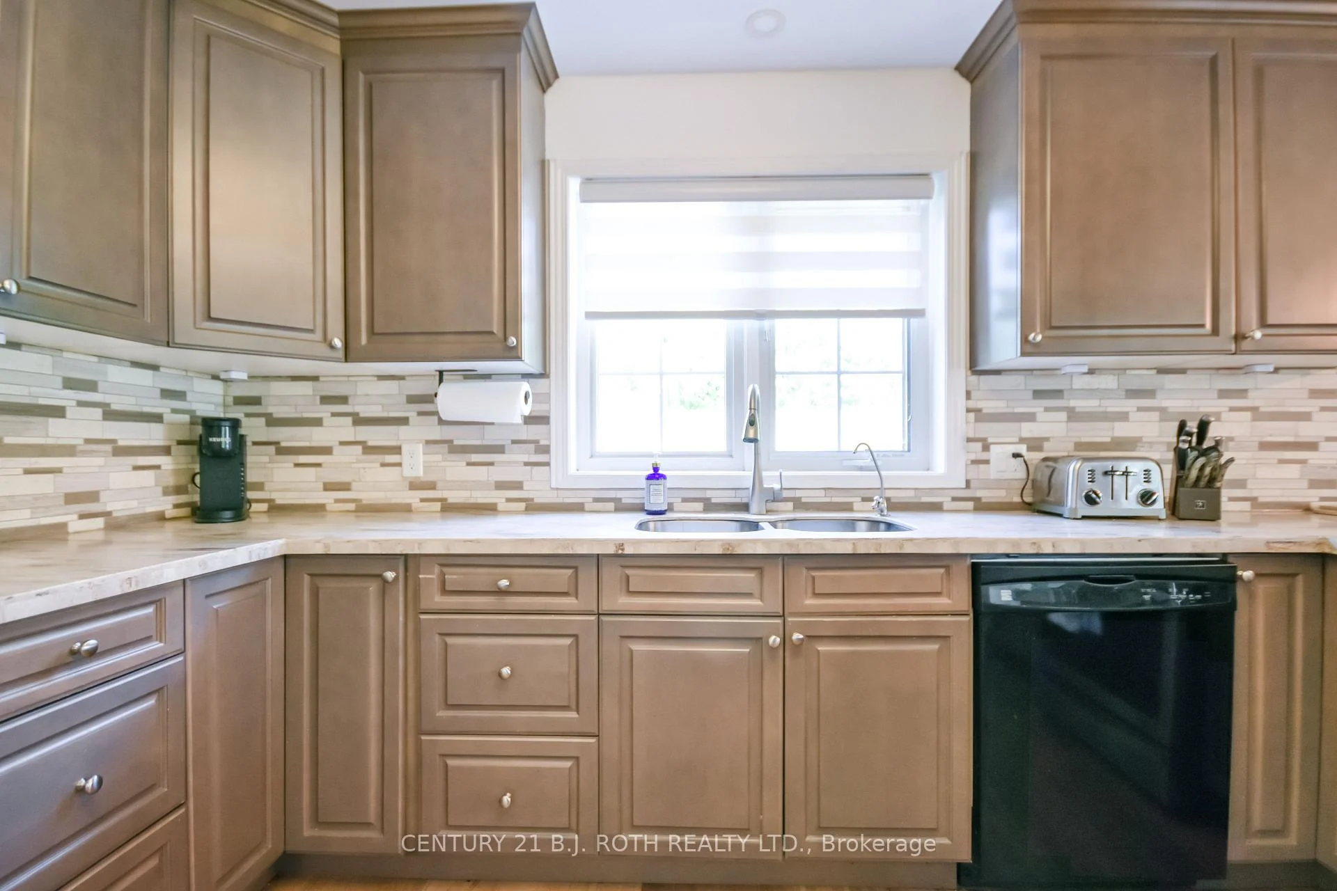 Photo 17 of 141 Bayshore Drive, Ramara, Rural Ramara — HOMEH