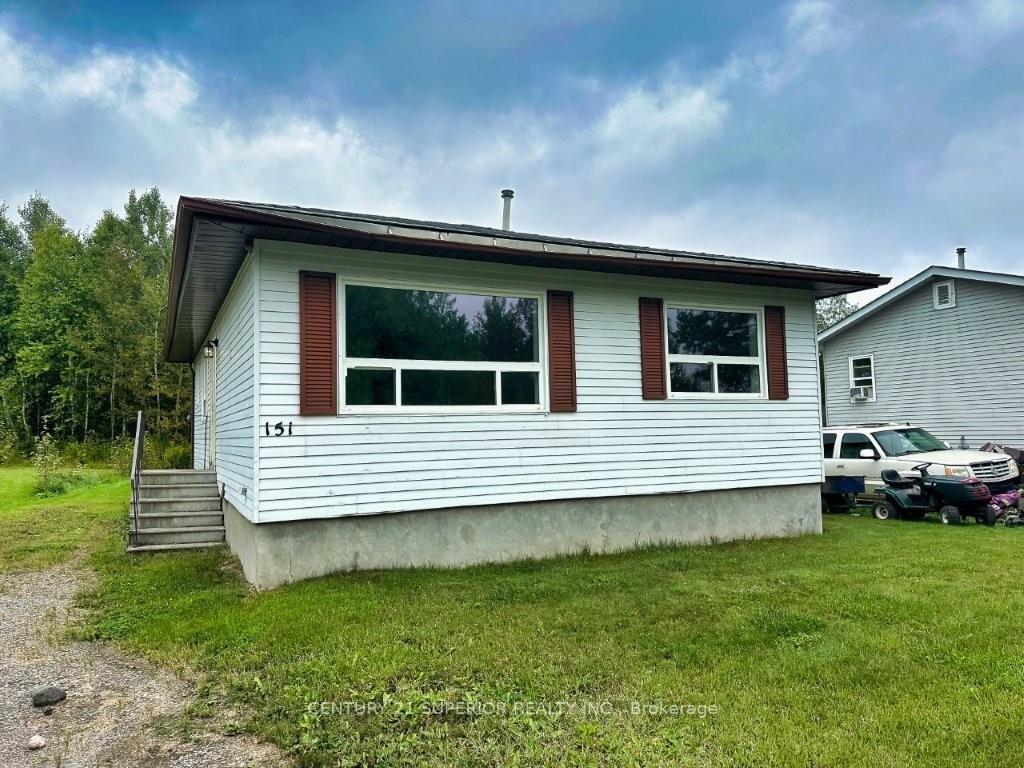 Photo 2 of 151 Harkness Street, Nipigon — HOMEH